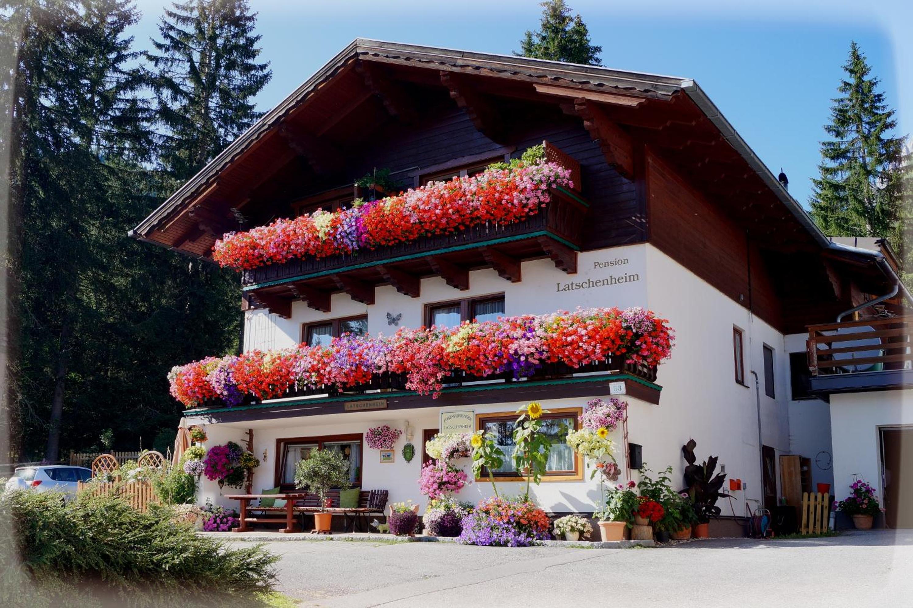 Haus Latschenheim
