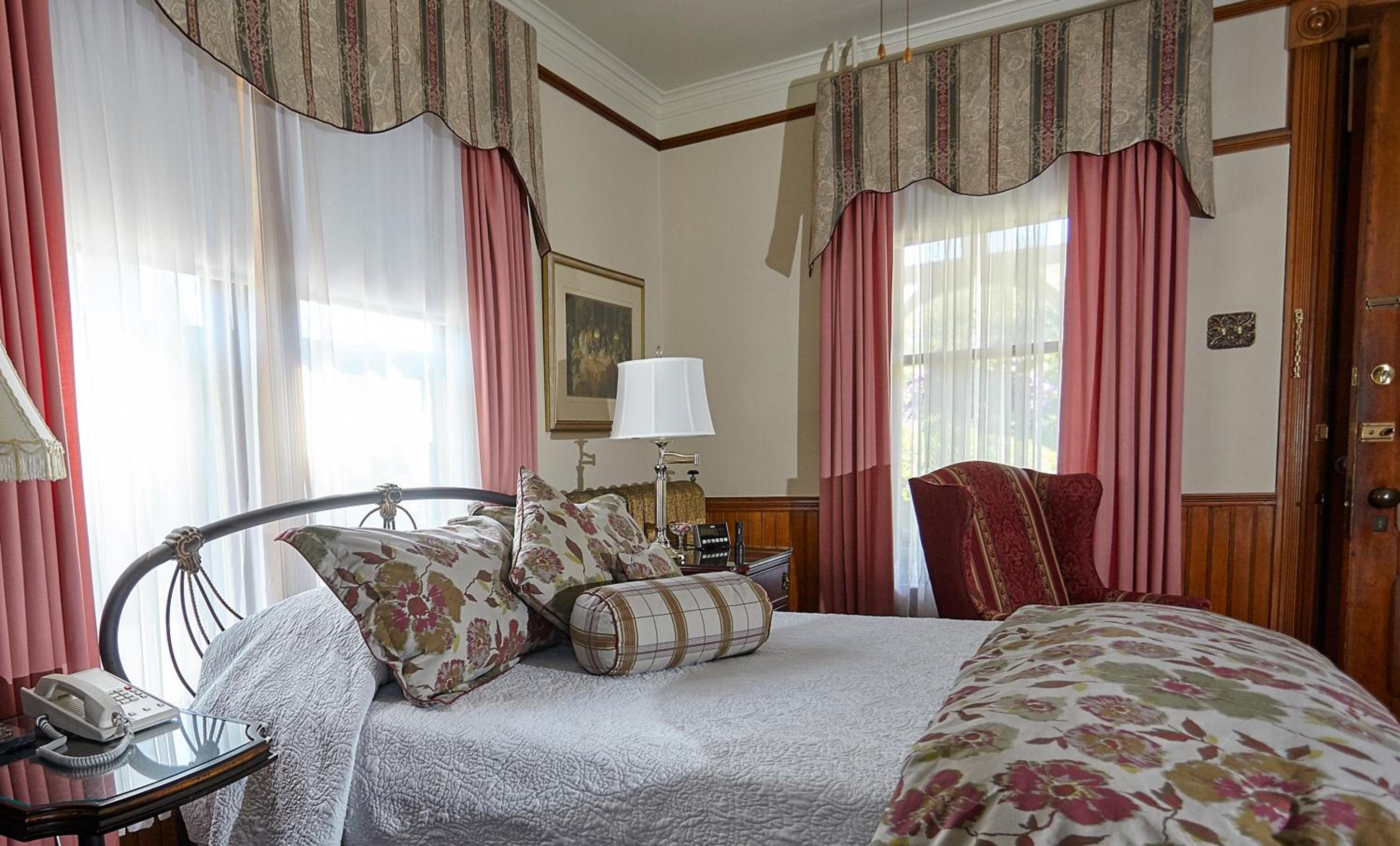 Victoria's Historic Inn