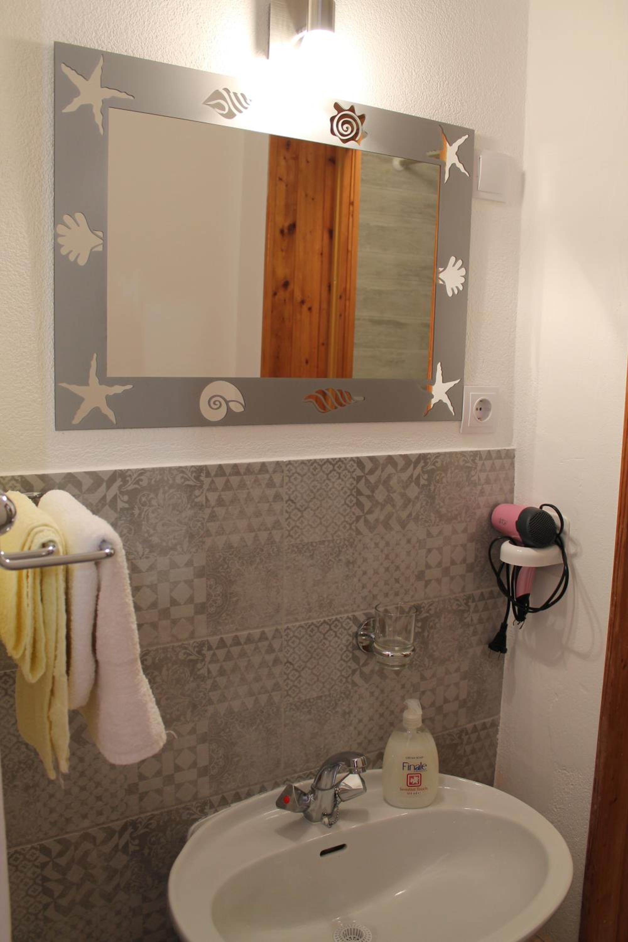 Photo 31