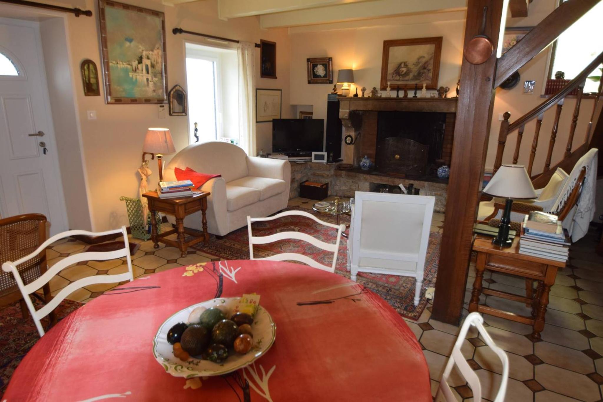L' Esterlanges SUITE FAMILLE 2 chambres 4 personnes PROCHE PUYduFOU view 3
