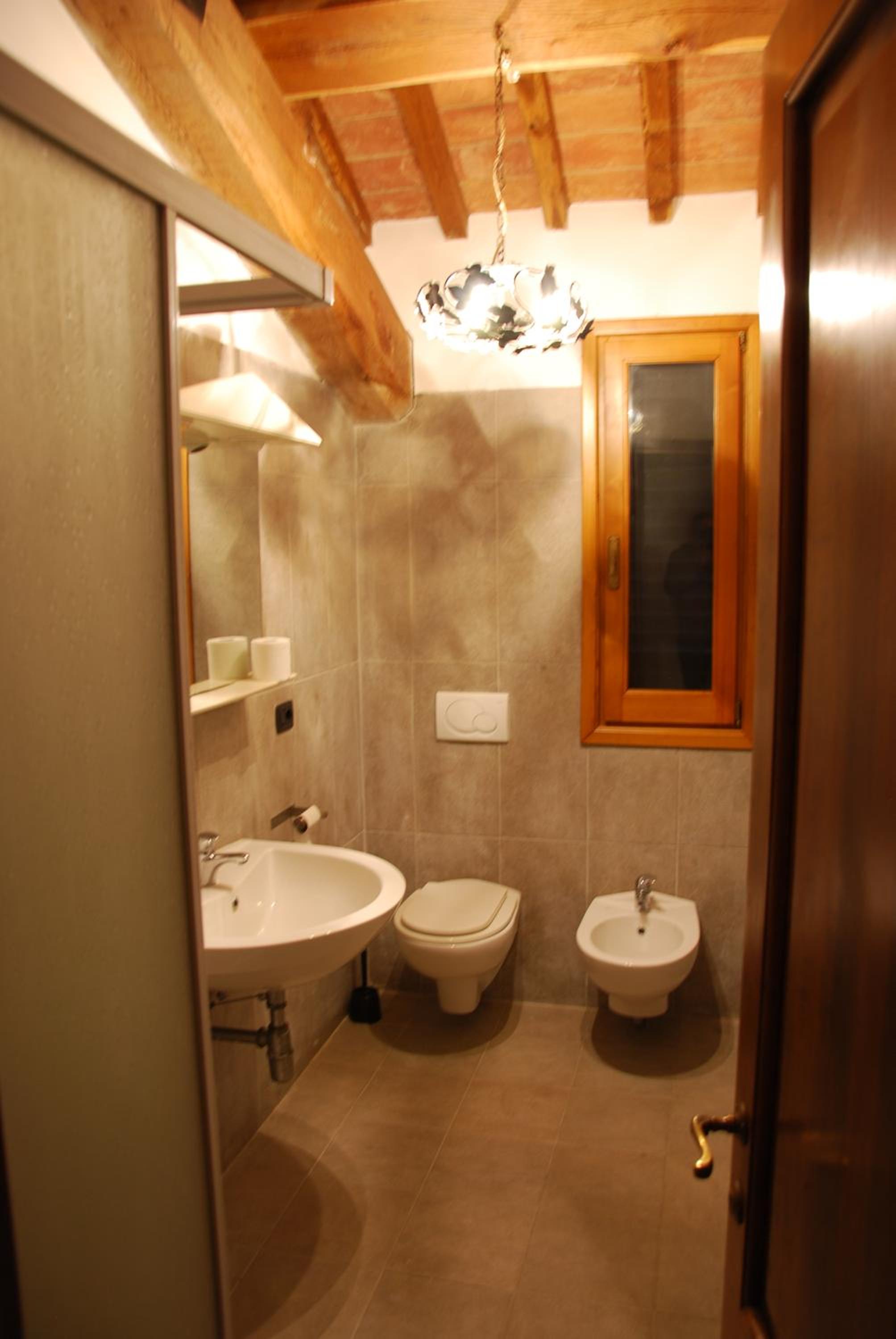 Photo 49