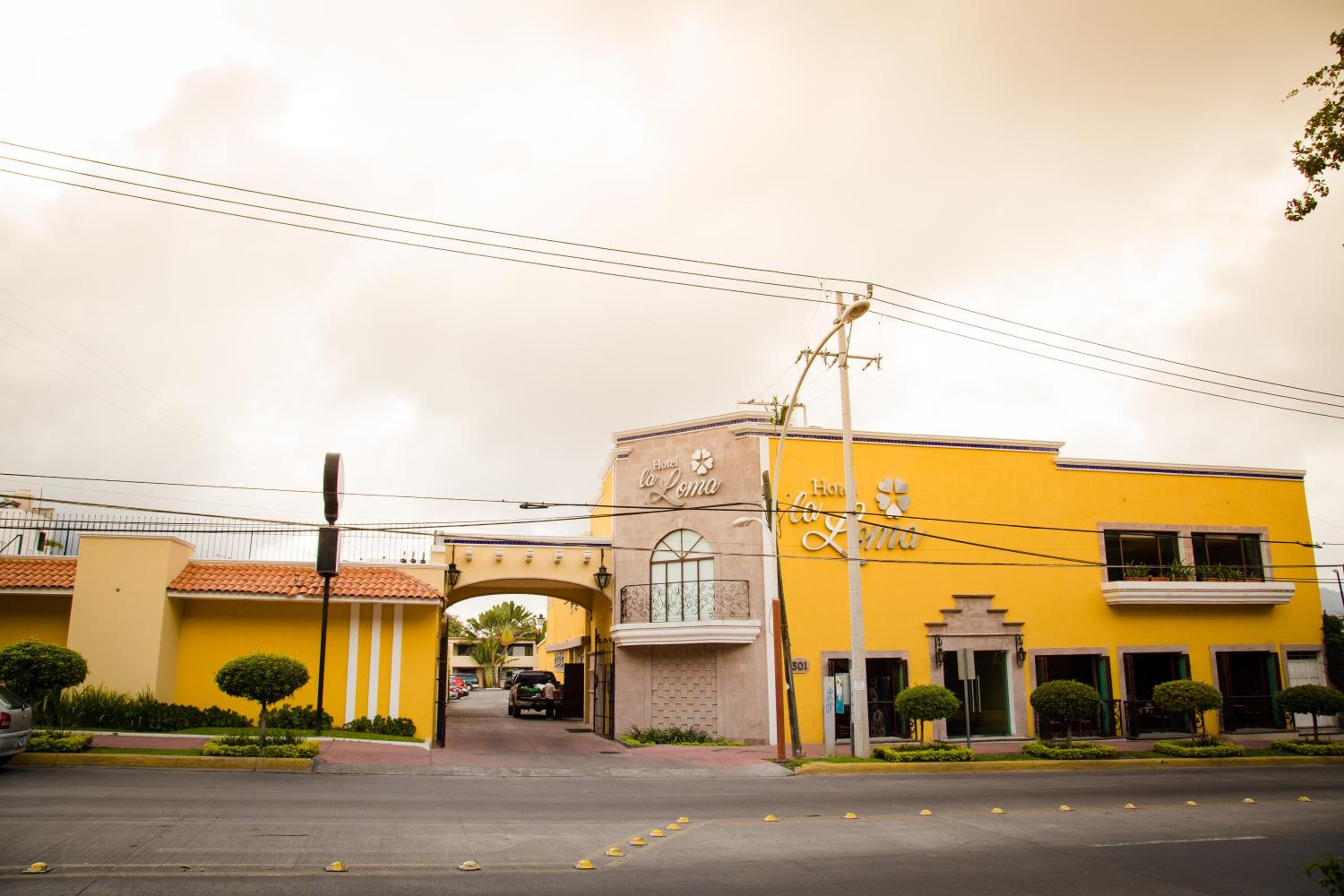 Hotel La Loma - Image 1