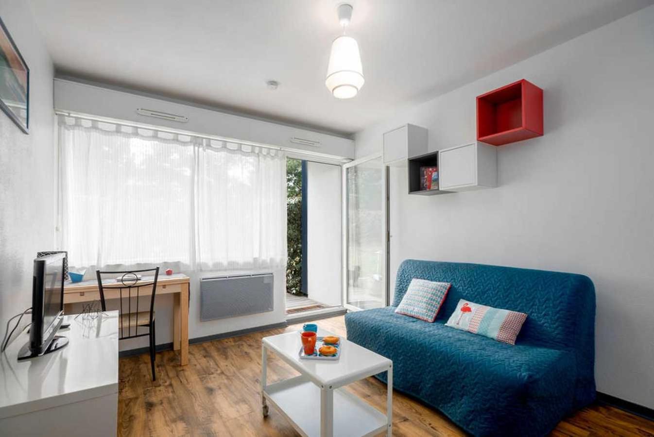 Bayonne et Anglet à pied - Terrasse bois privative
