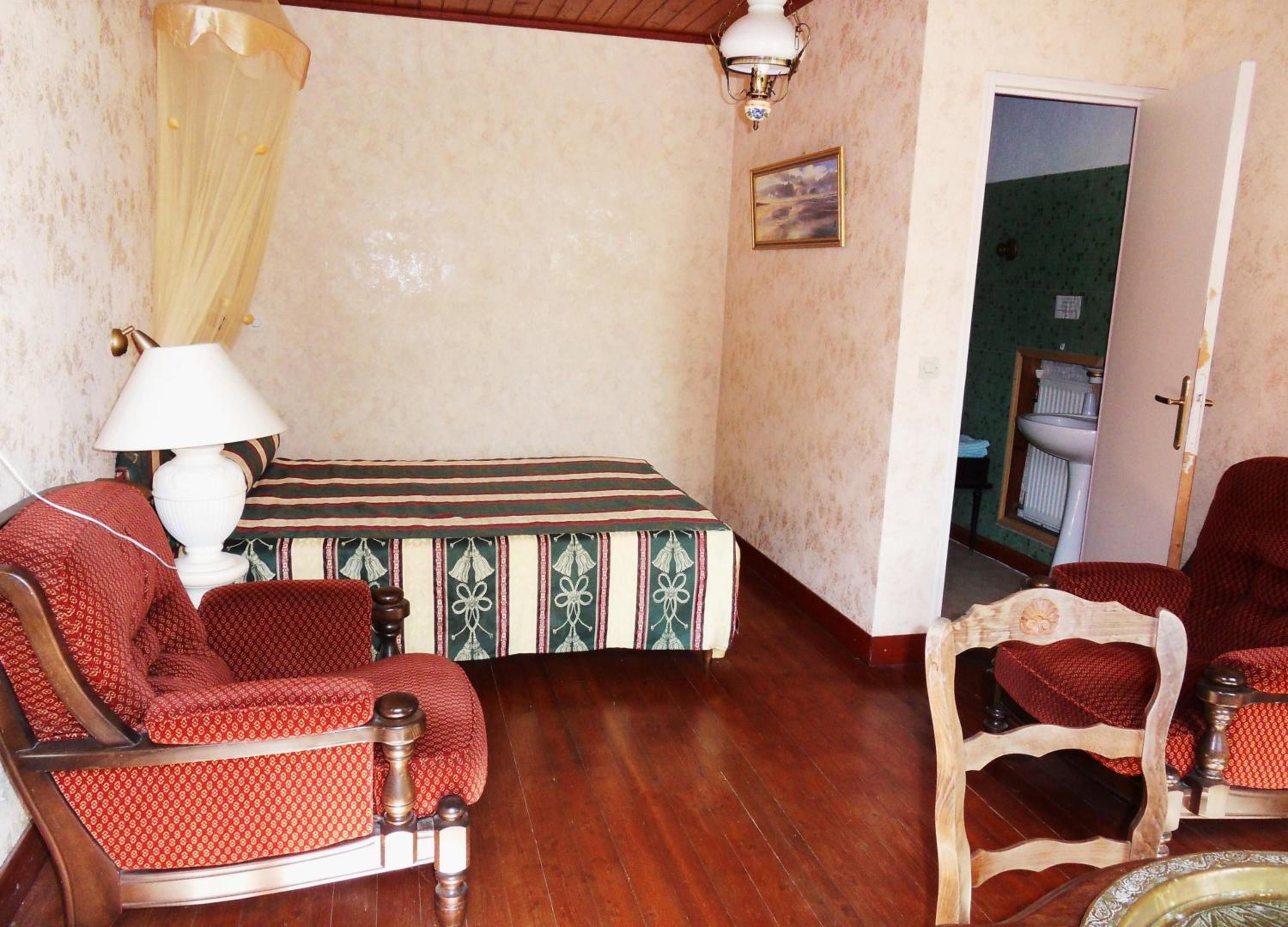 Photo 11