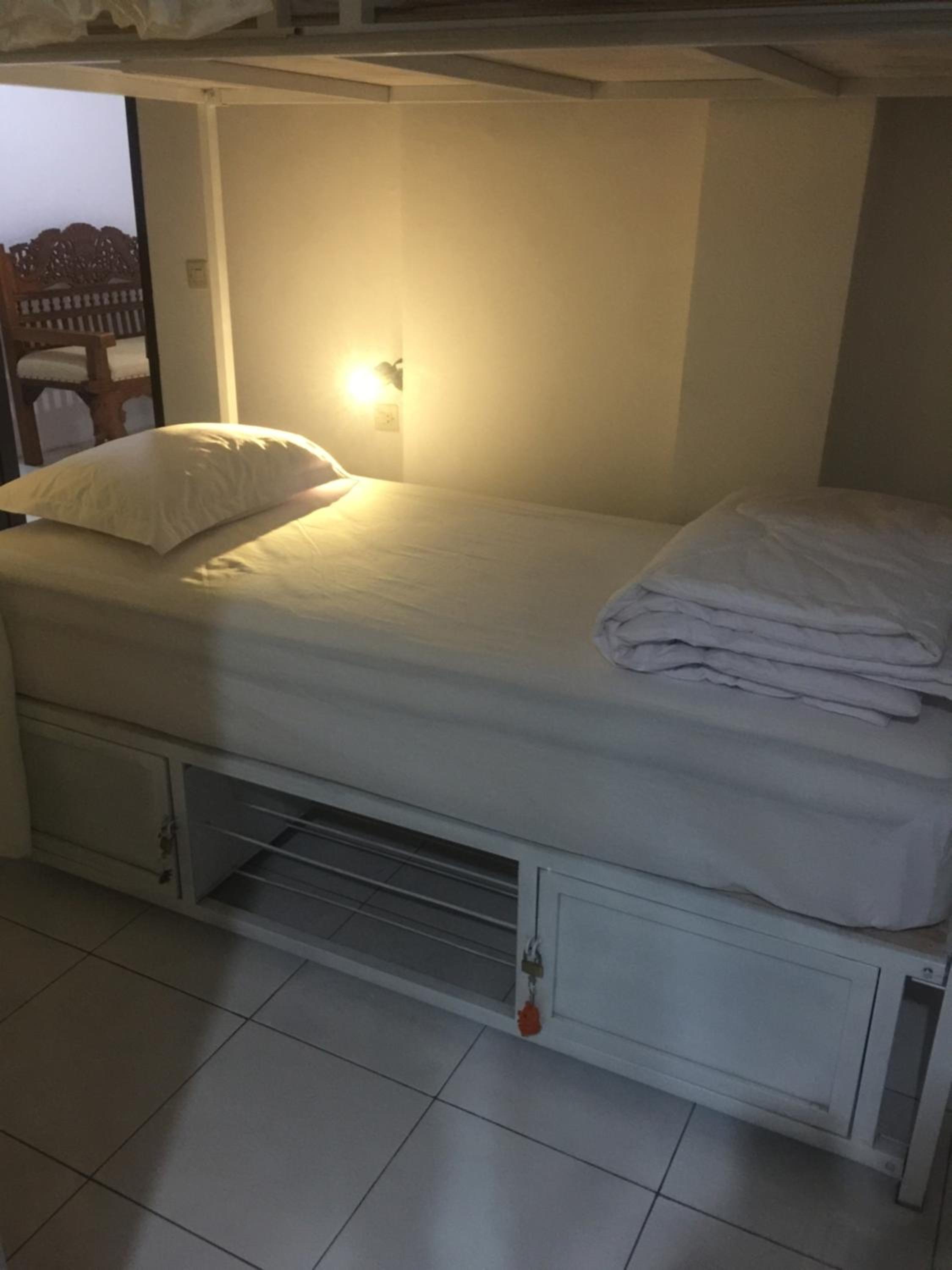 Anggrek Mas Bed & Breakfast