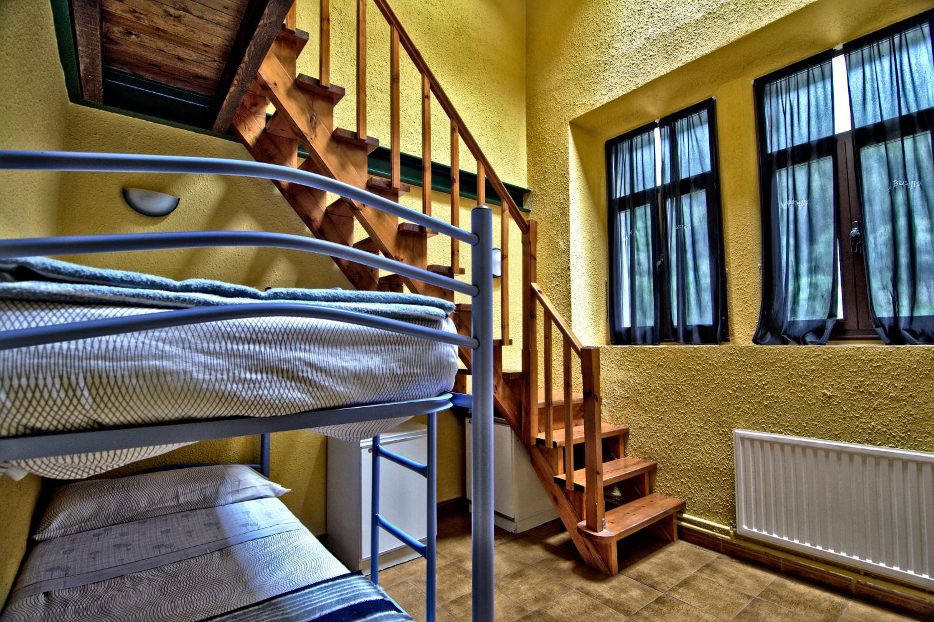 Albergue Juvenil de Bustiello