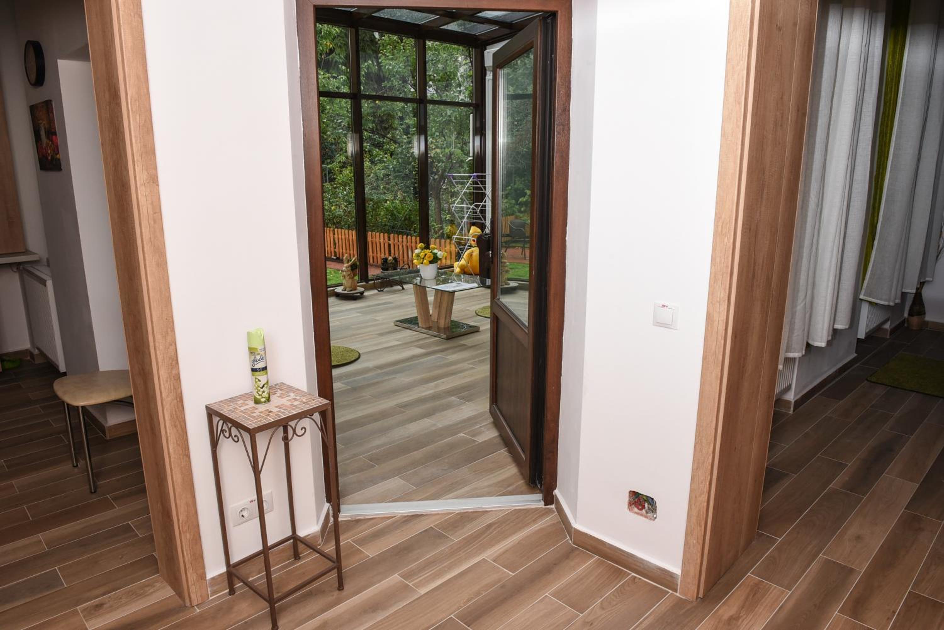 Central Park Apartments view 4