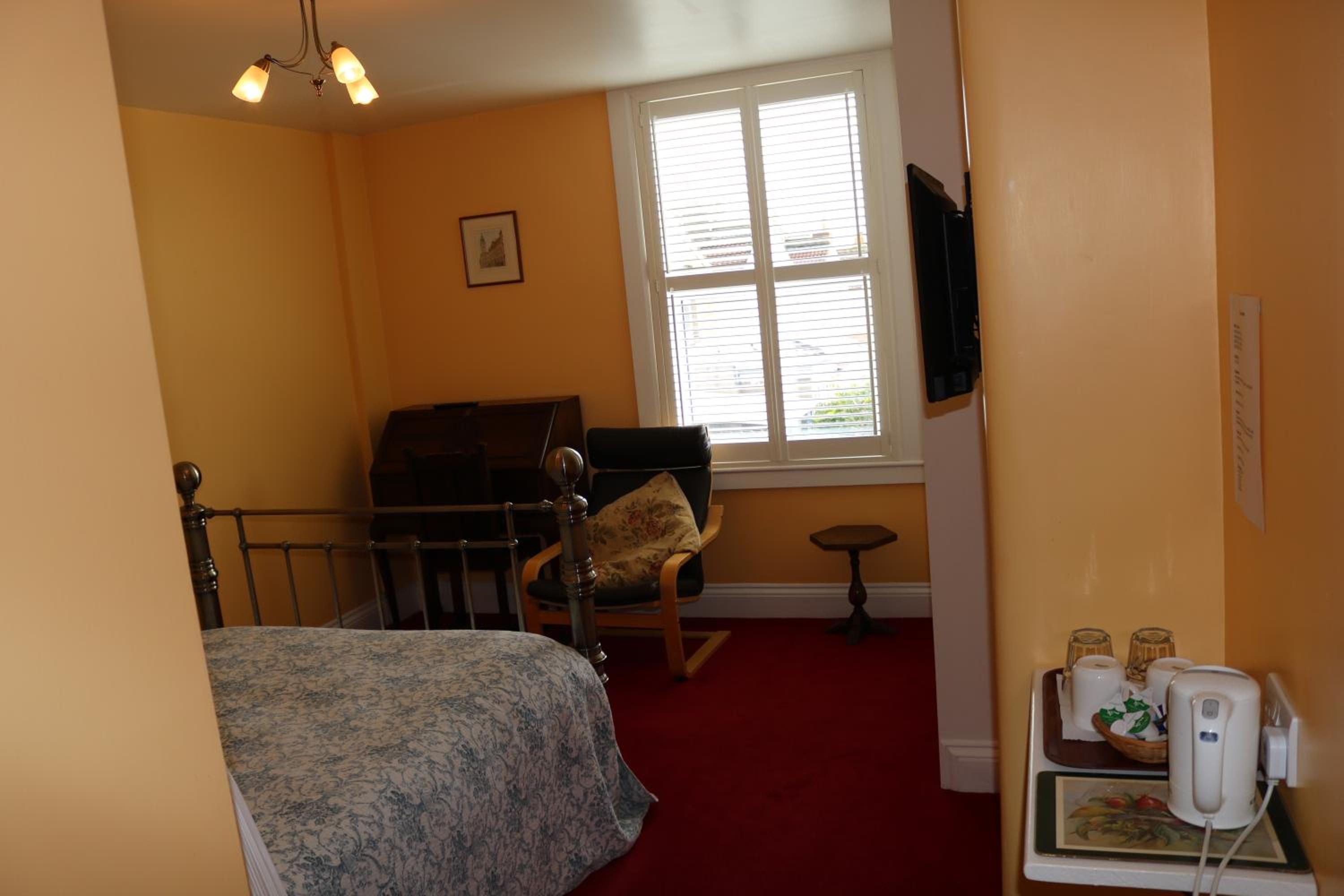 Photo 10