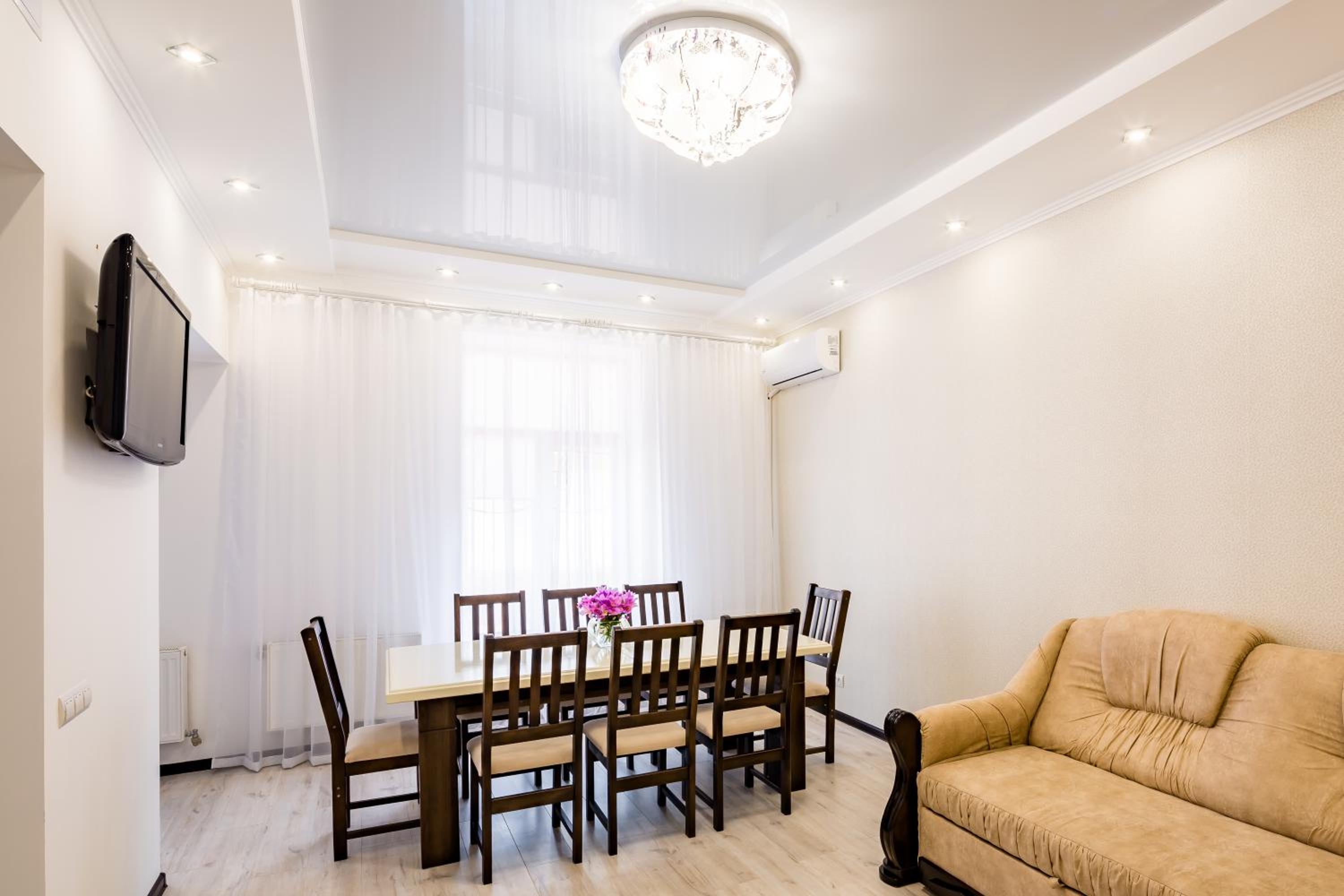 Avangard Franko Apartment view 4