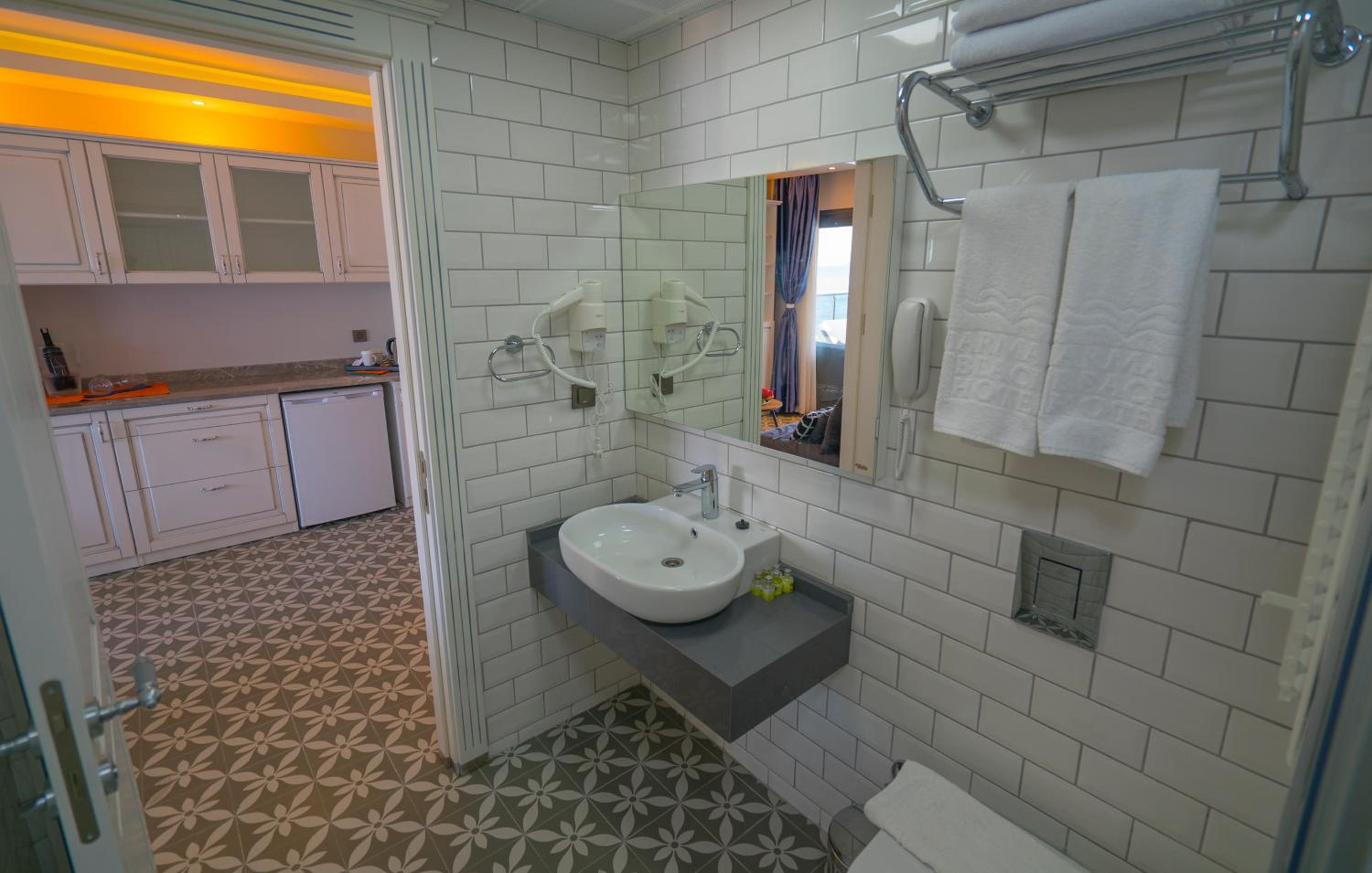 Marmaris Beach Hotel - Image 24
