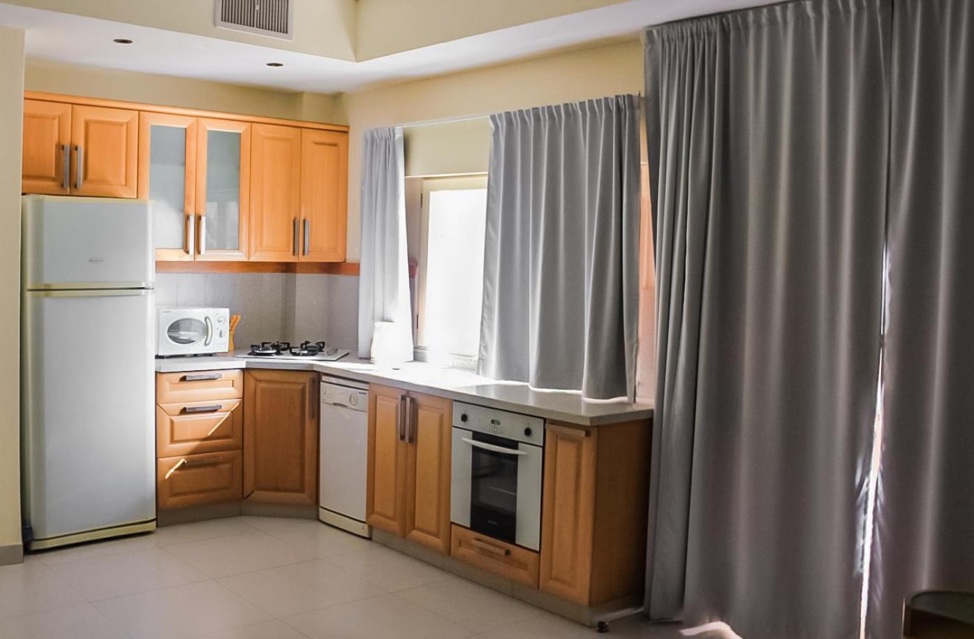 Yarden Sea Side Apartments view 4