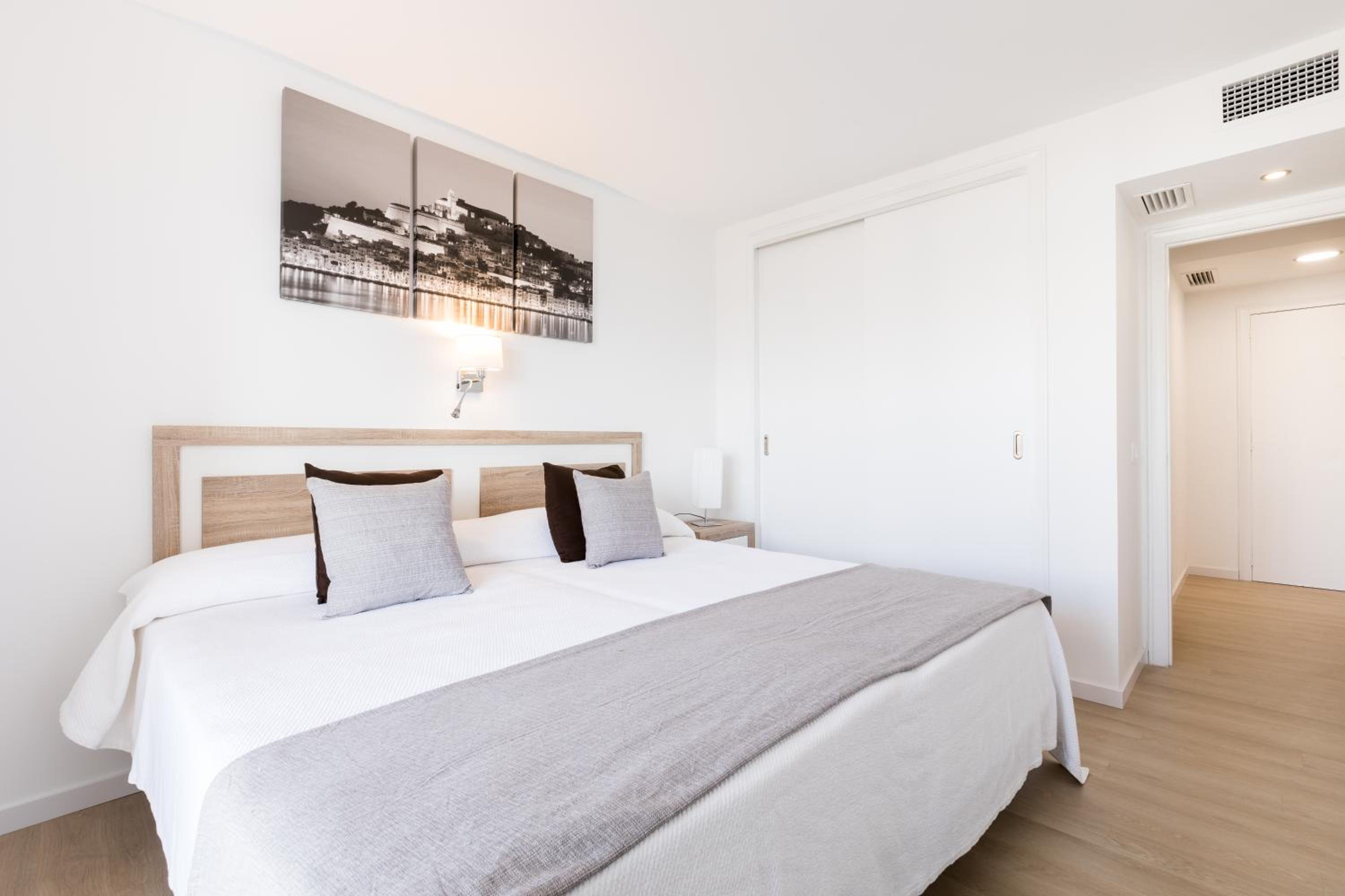 Marina Palace by Intercorp Hotel Group photo 2