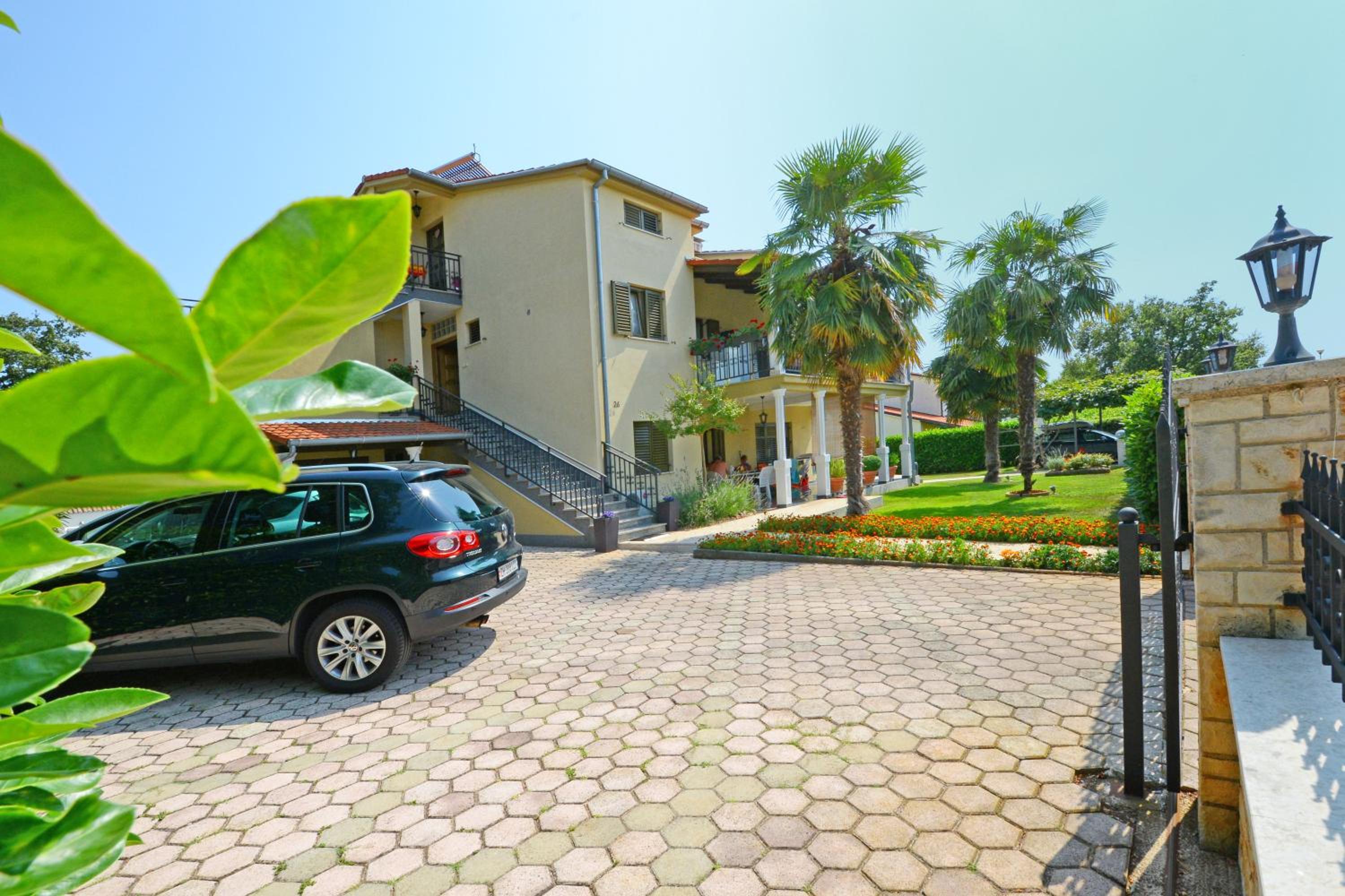 Apartments Pilic view 3