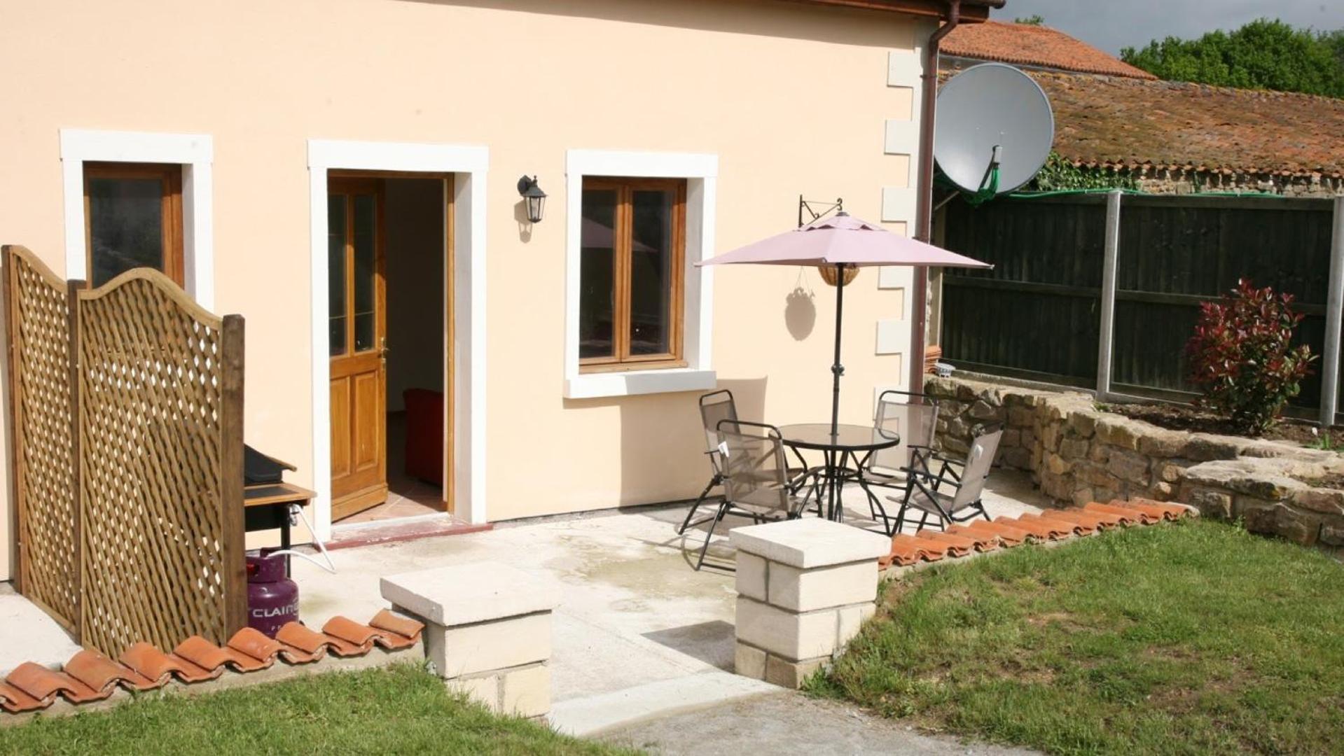 Photo 8