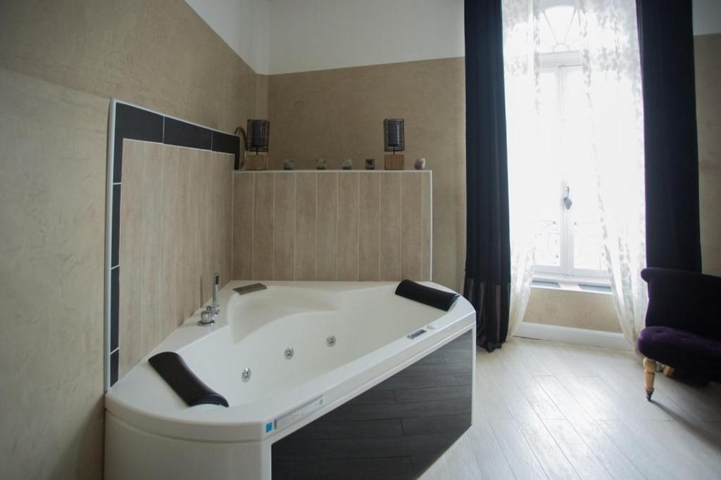 Chambres d'Hotes La Chartreuse des Eyres view 3