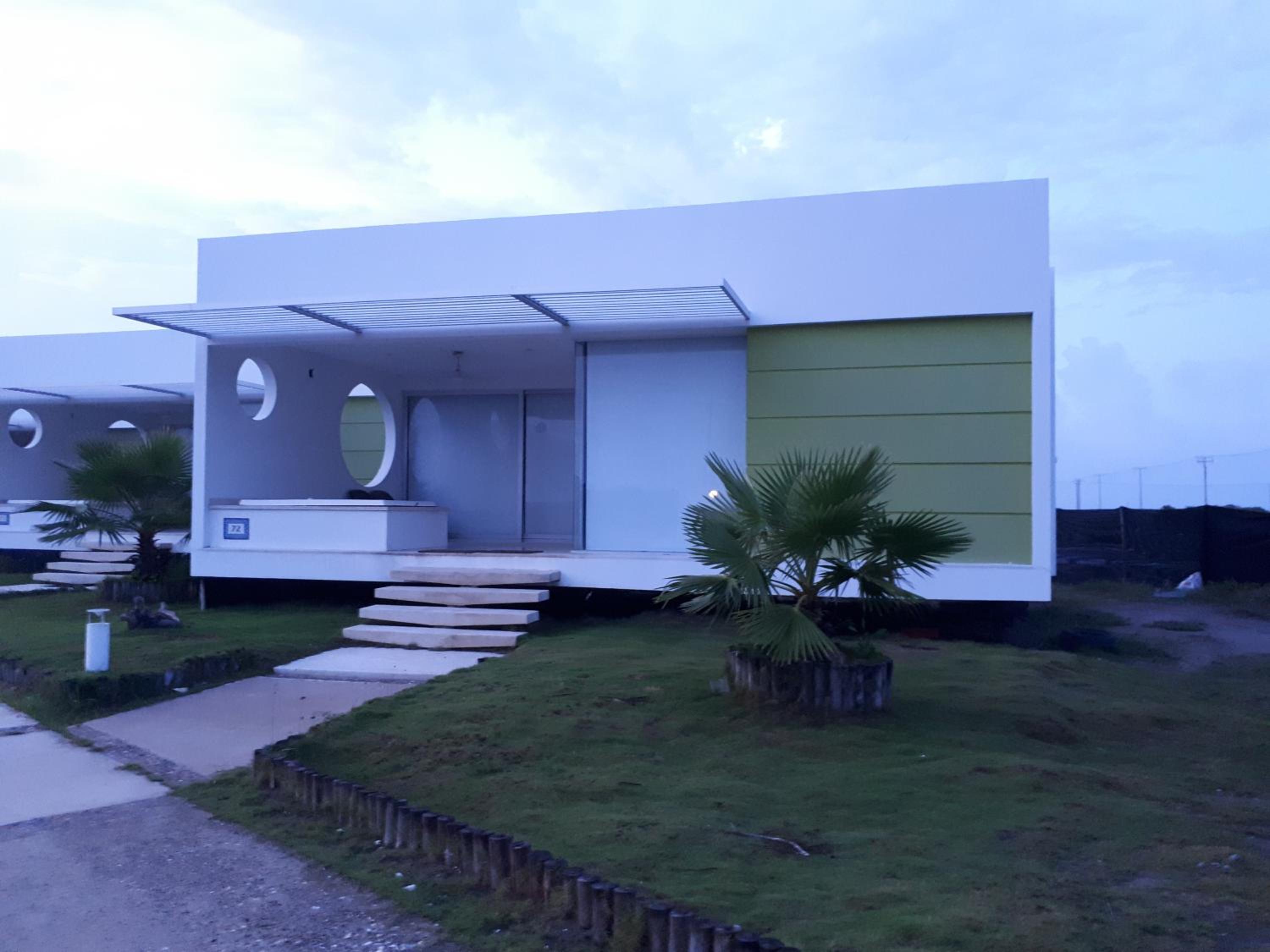 Hotel Cabana Puerto Velero