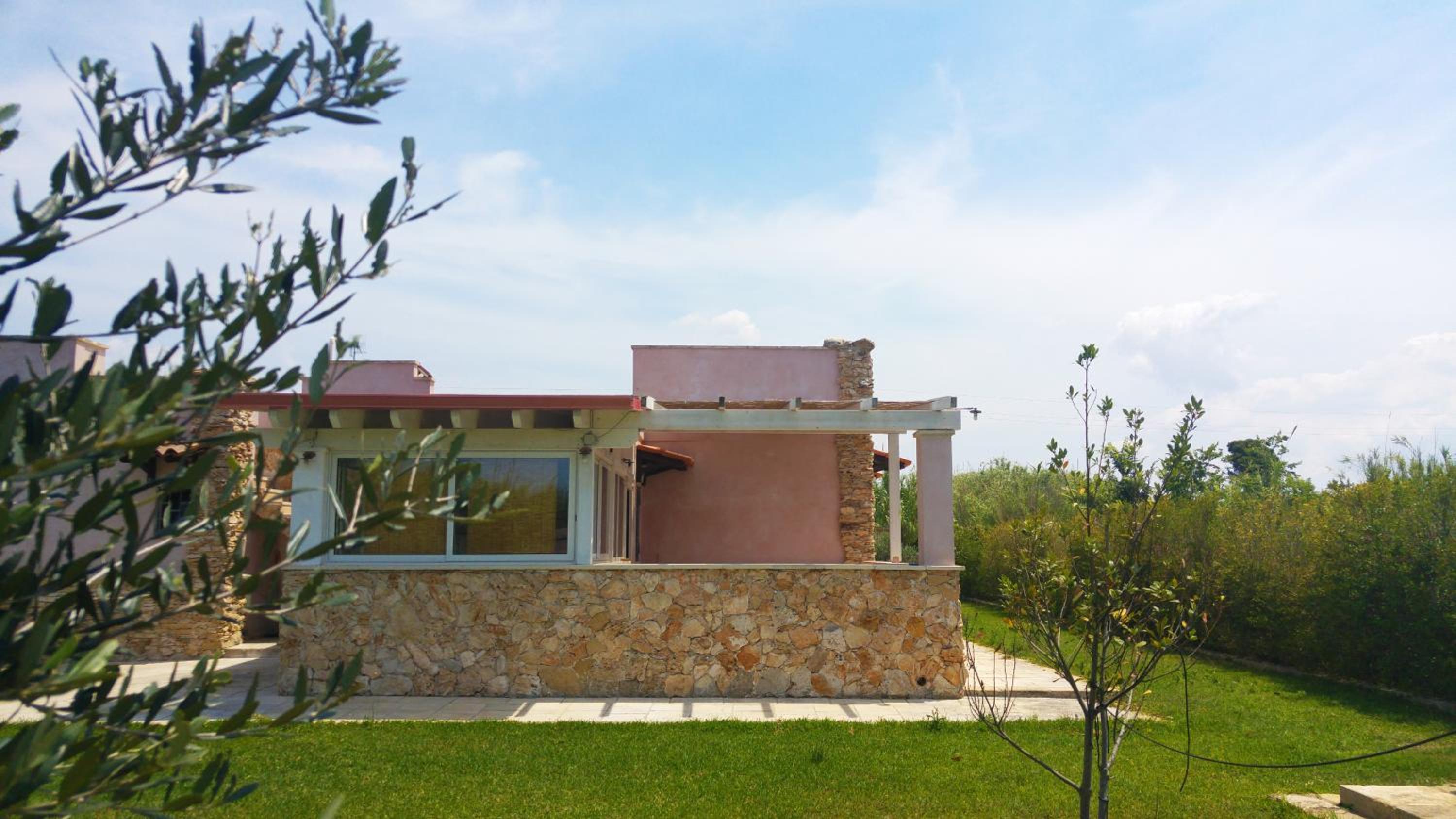 AlliPatuli Apartments