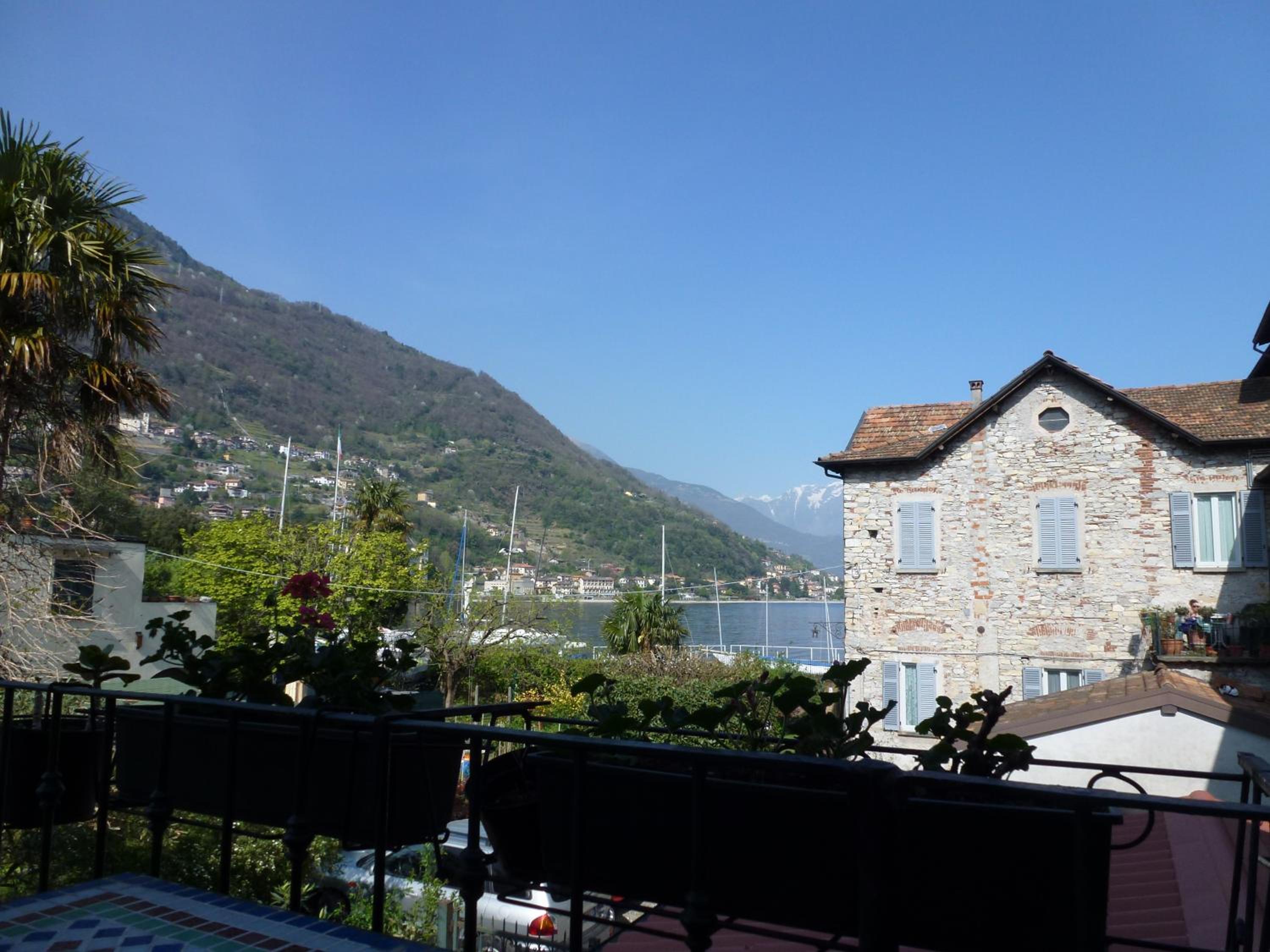 Photo 10