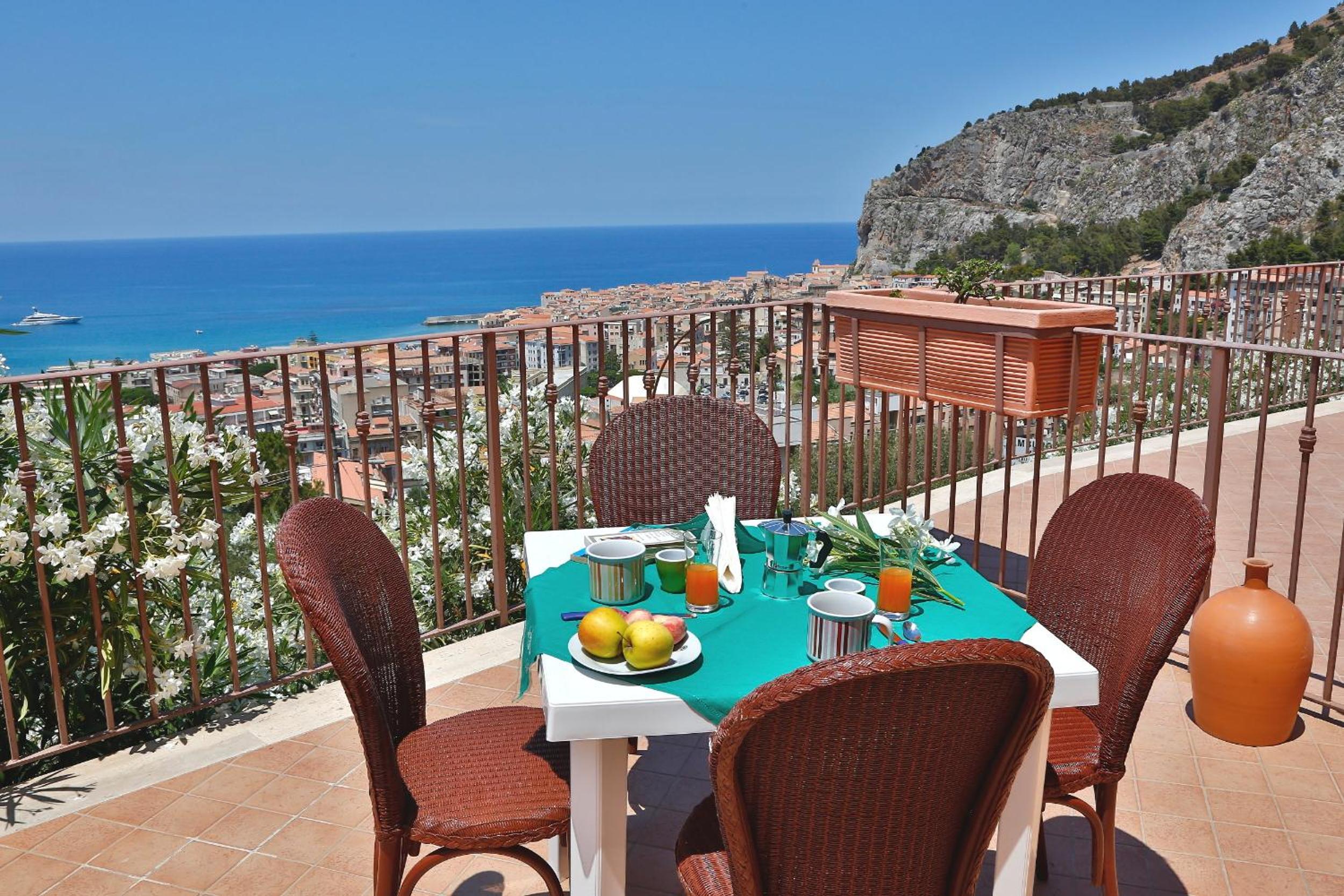 Terrazze Ponente e Levante - by Vacation Service photo 3