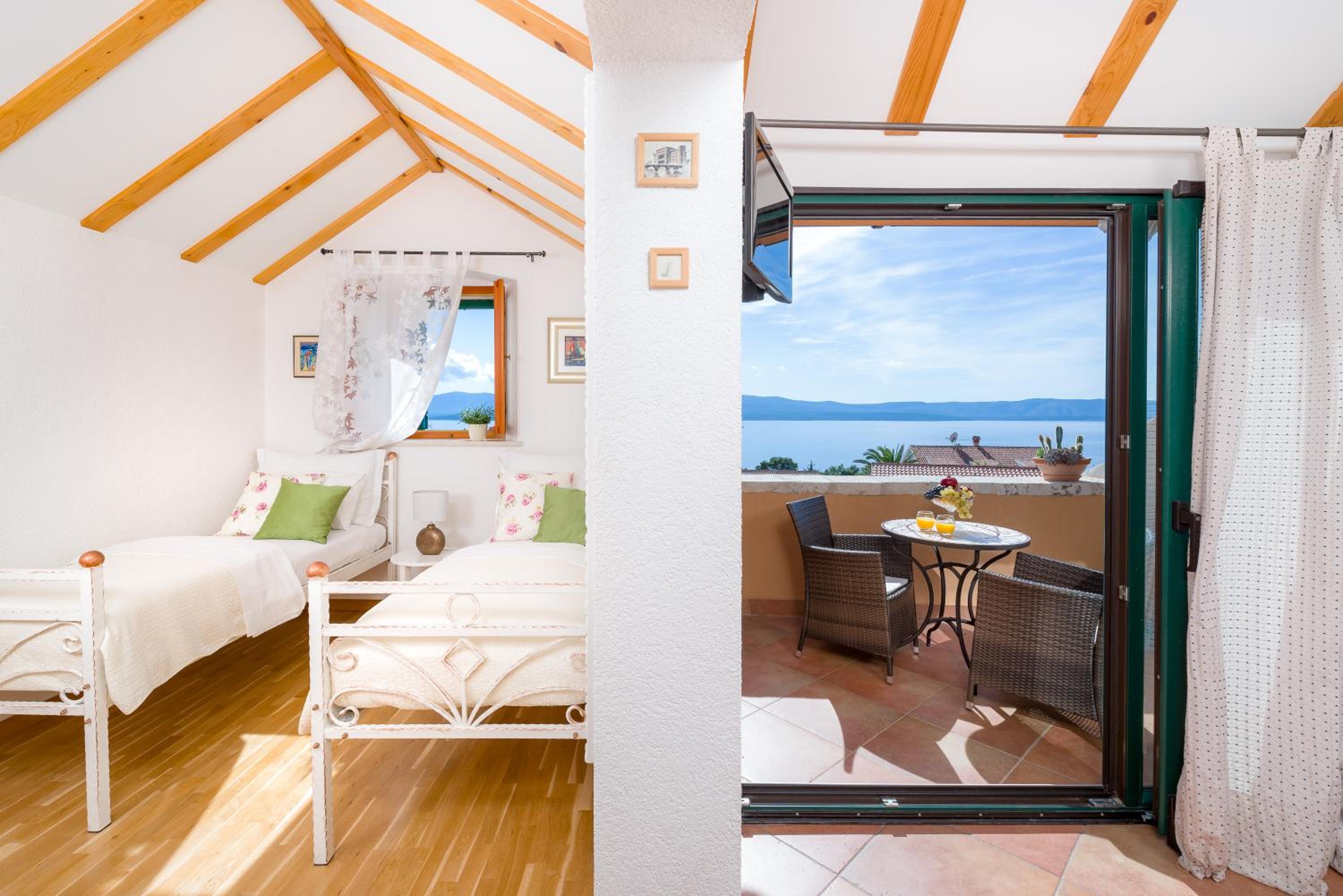 Luxury Villa Mare view 4