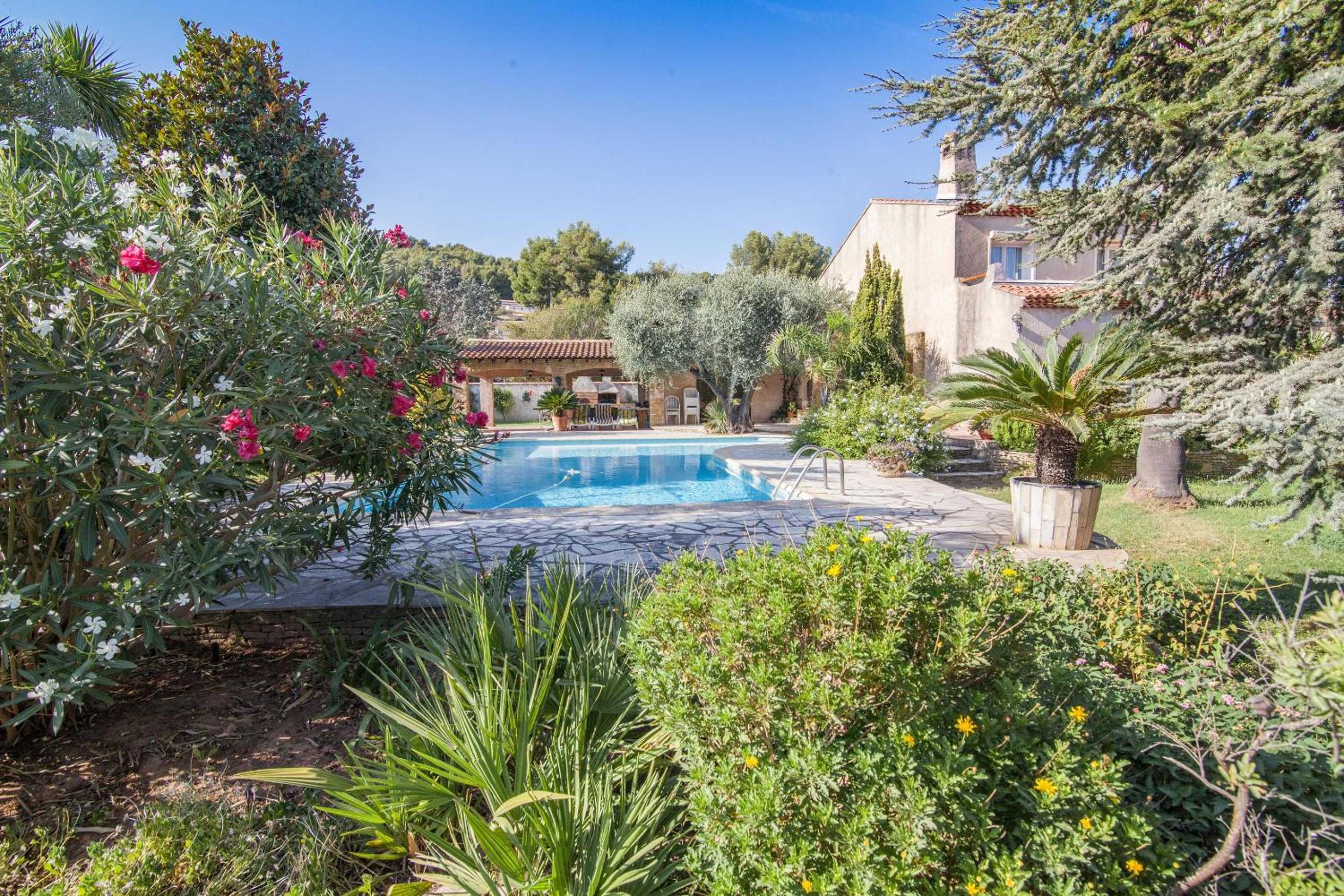 villa ollioules view 2