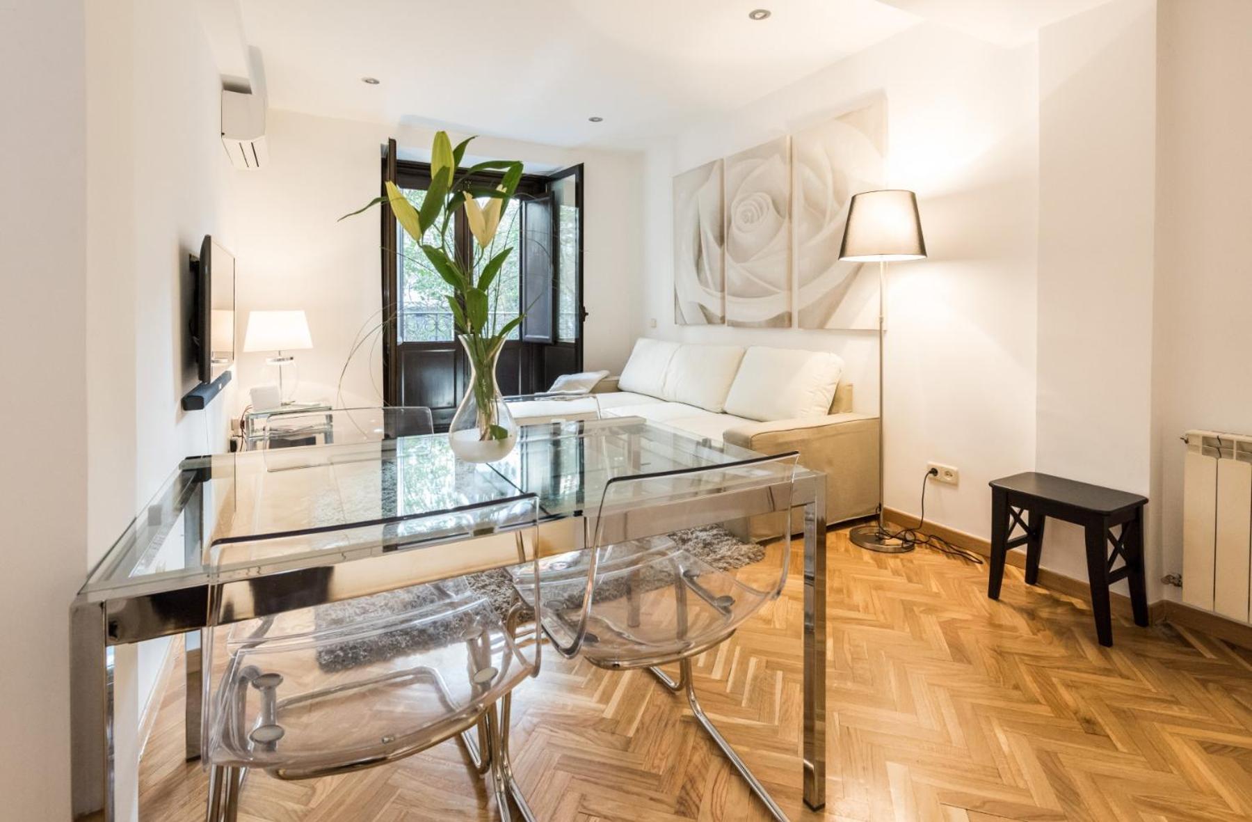Malasaña Boutique by Madflats Collection