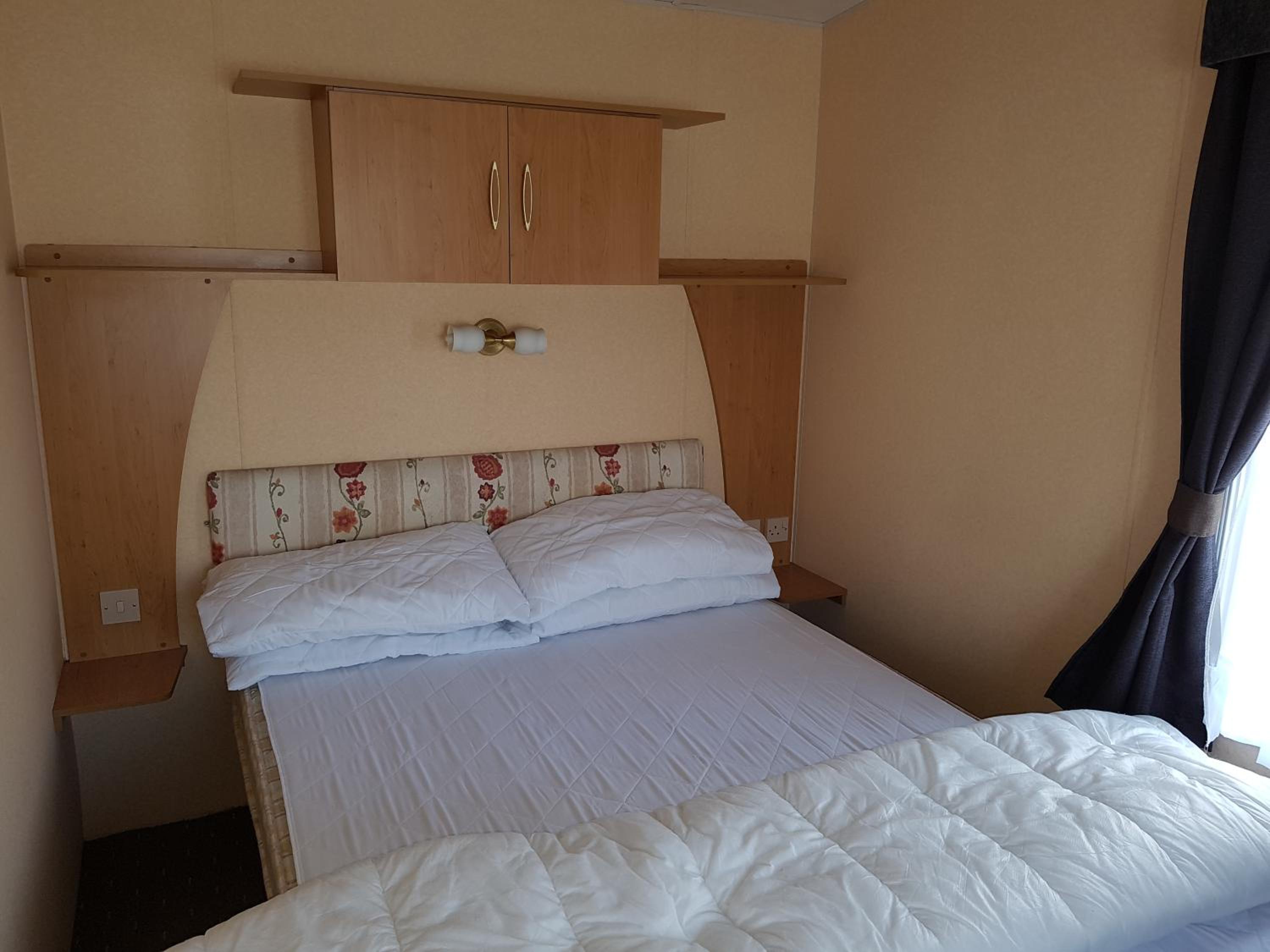 6 Berth with Sea Views on Beachside