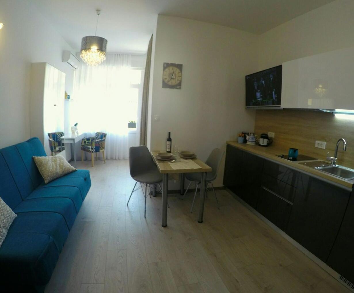Amphitheatre Apartments view 2