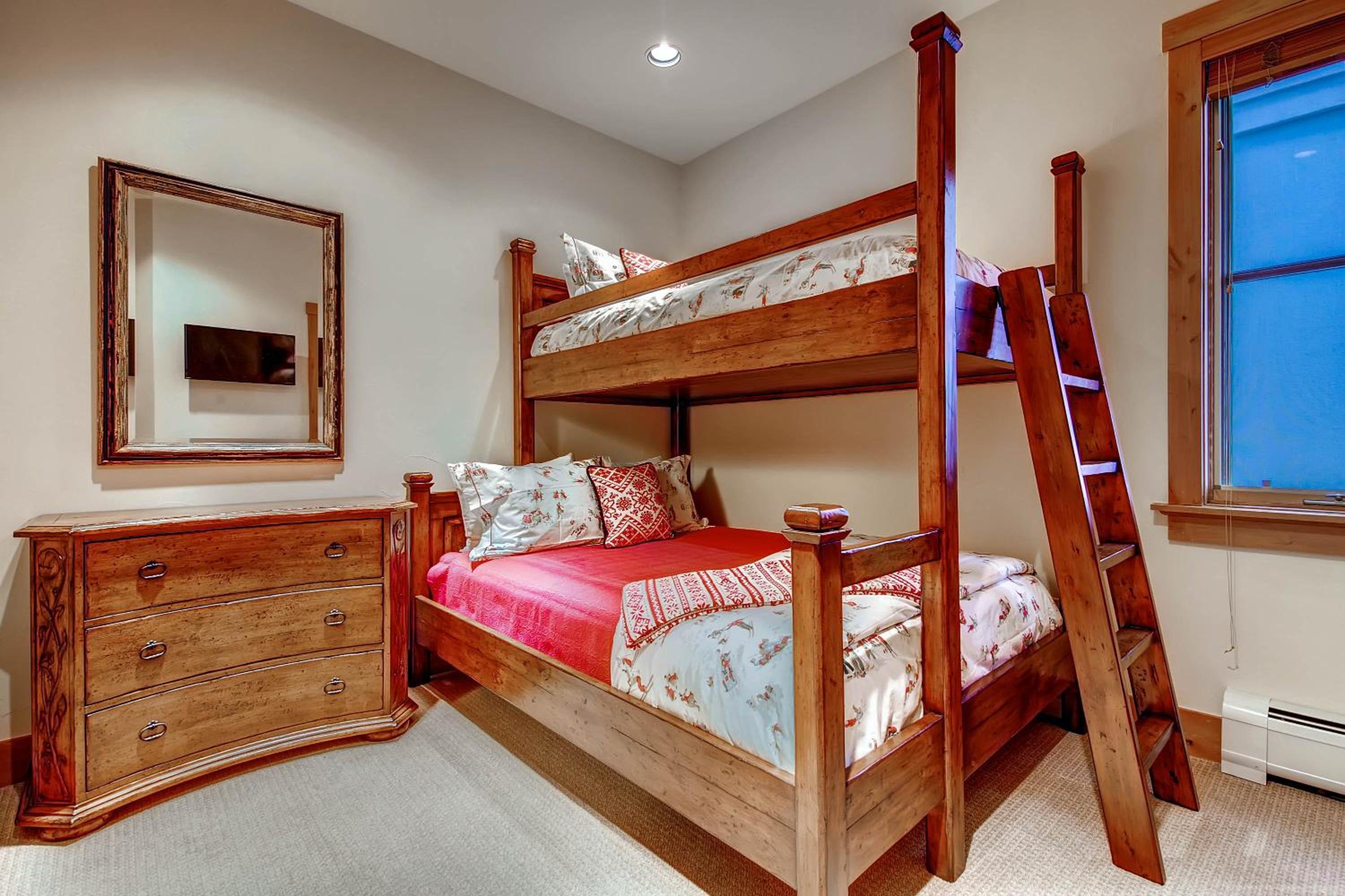 Villa Montane by East West Hospitality