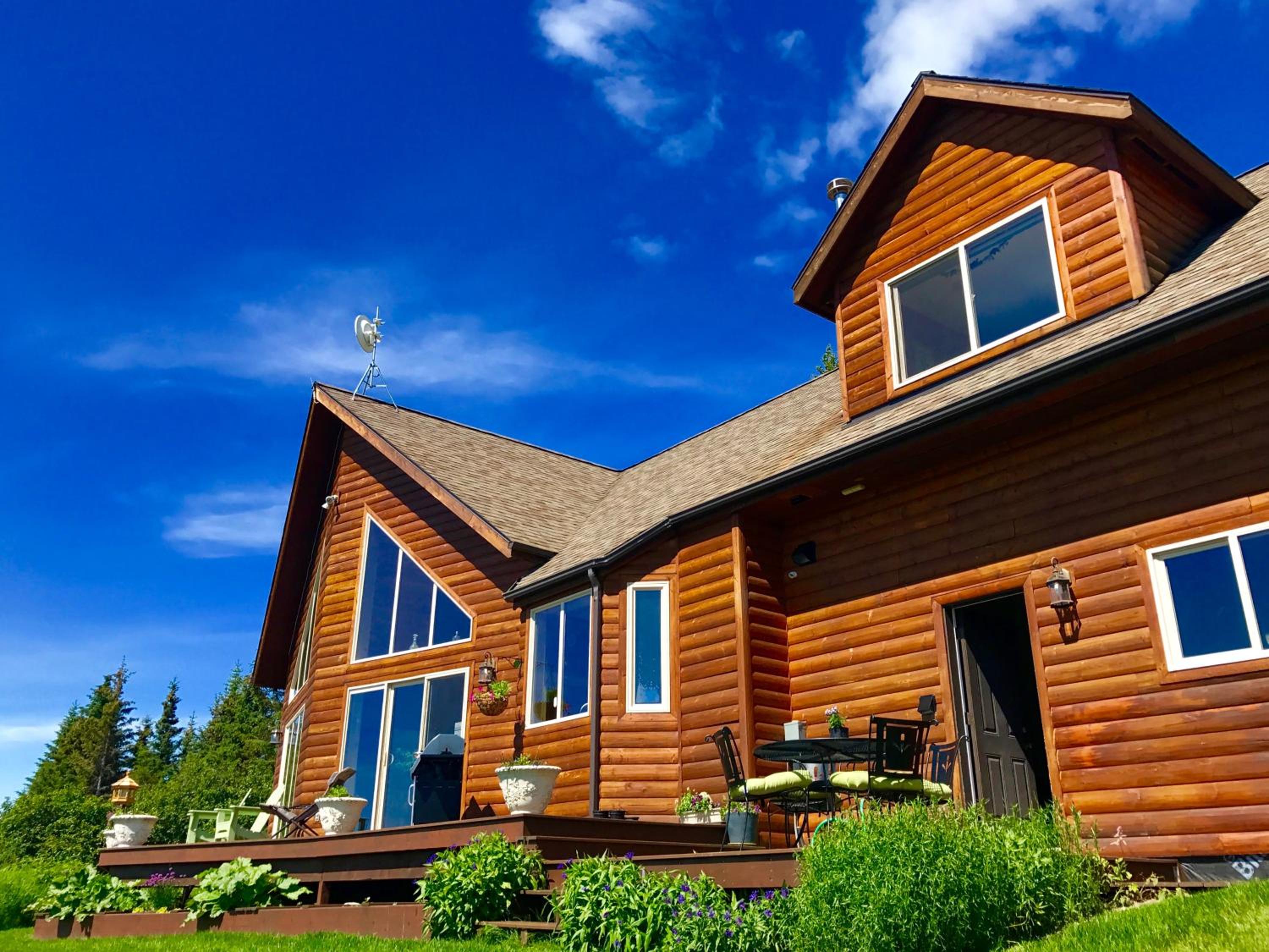 Homer Vacations - Cozy Cove Inn - Property Image 2