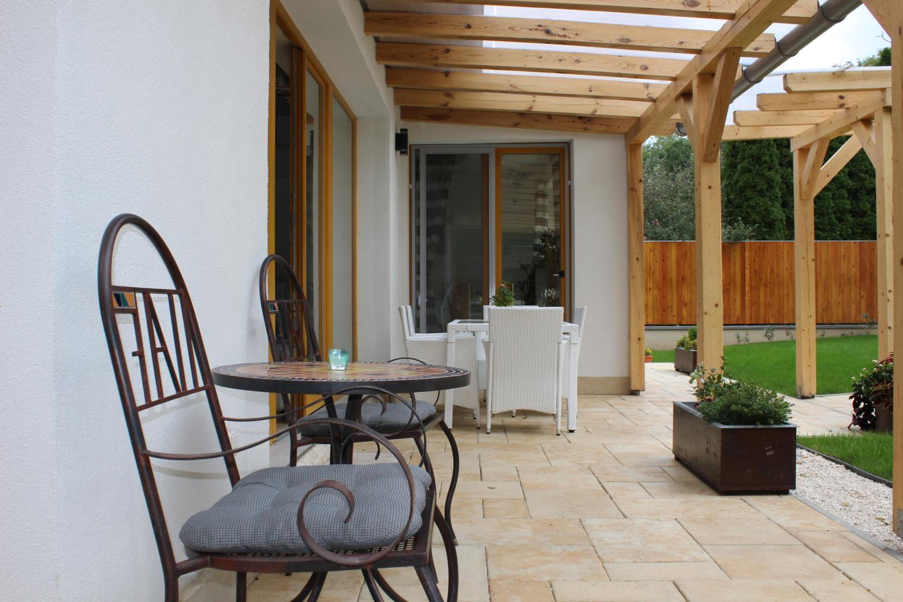 Villa Quality Wellness view 3