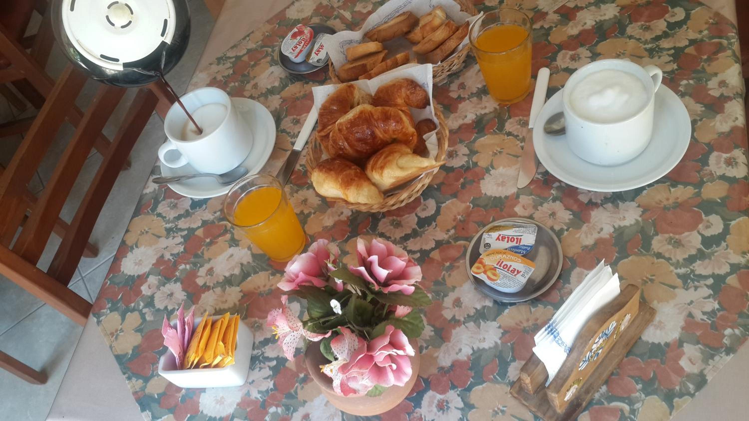 breakfast buffet