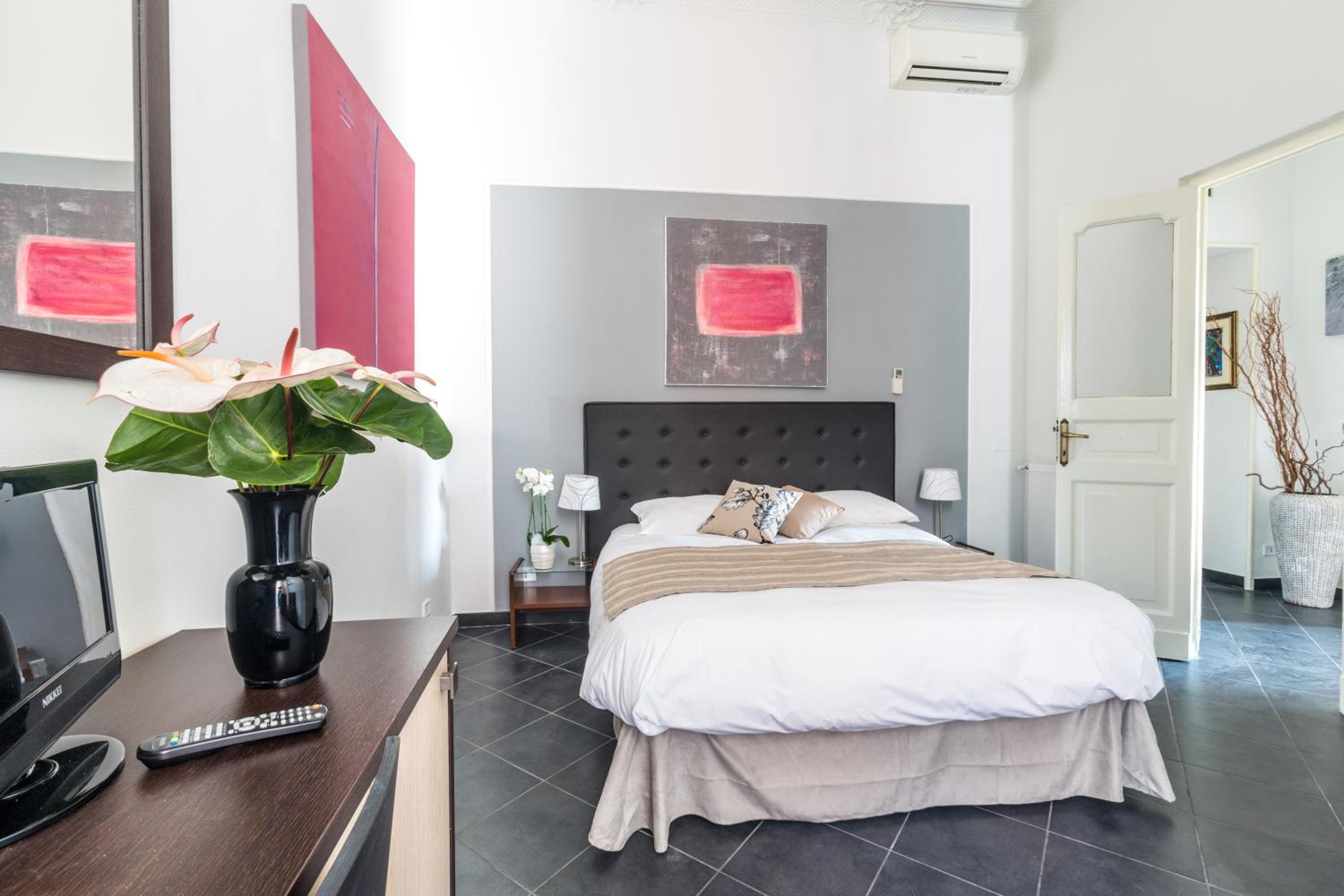 Little Rose Rooms