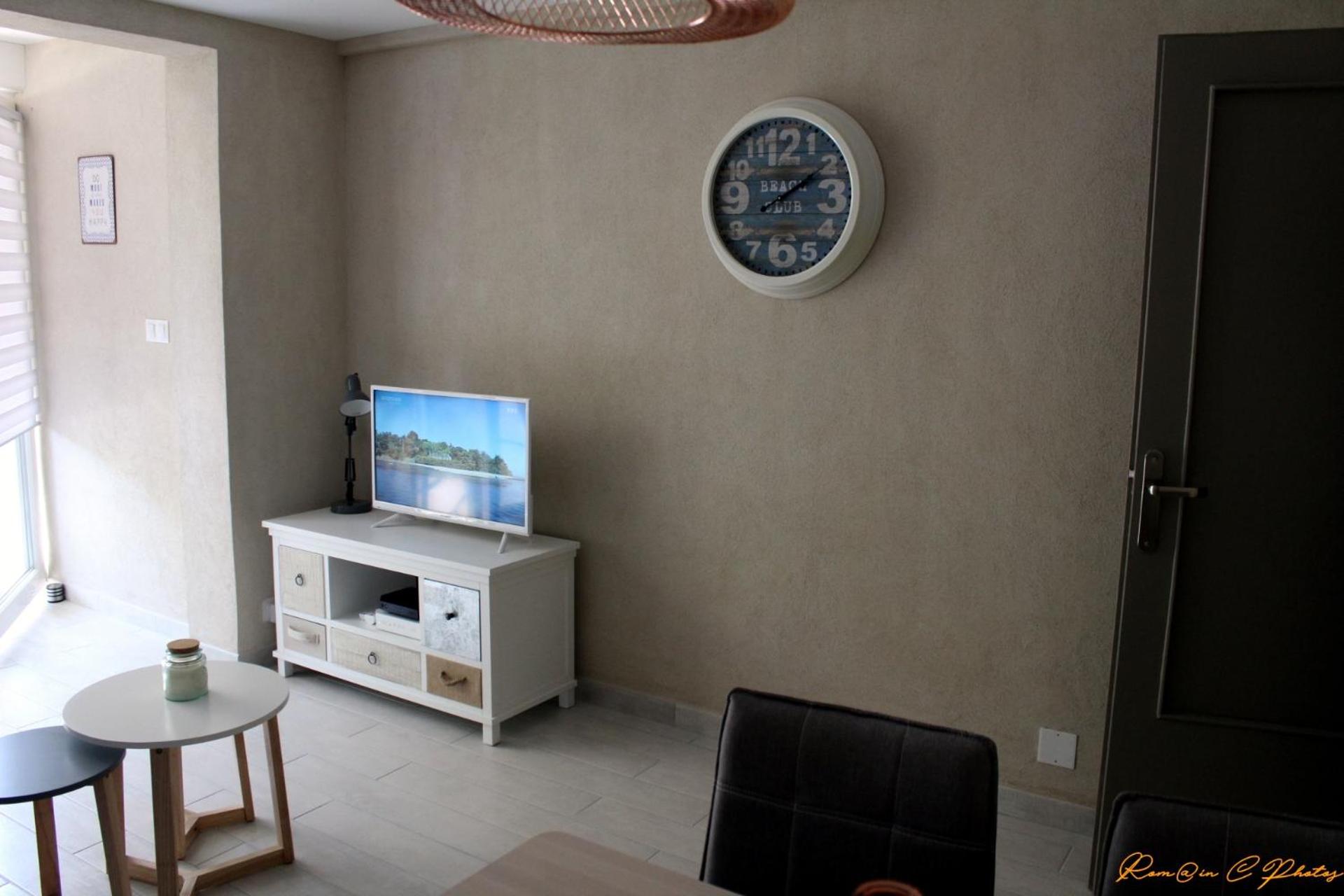 Le flamant - Appartement P2 de 40m2 grande terrasse-parking-wifi view 3