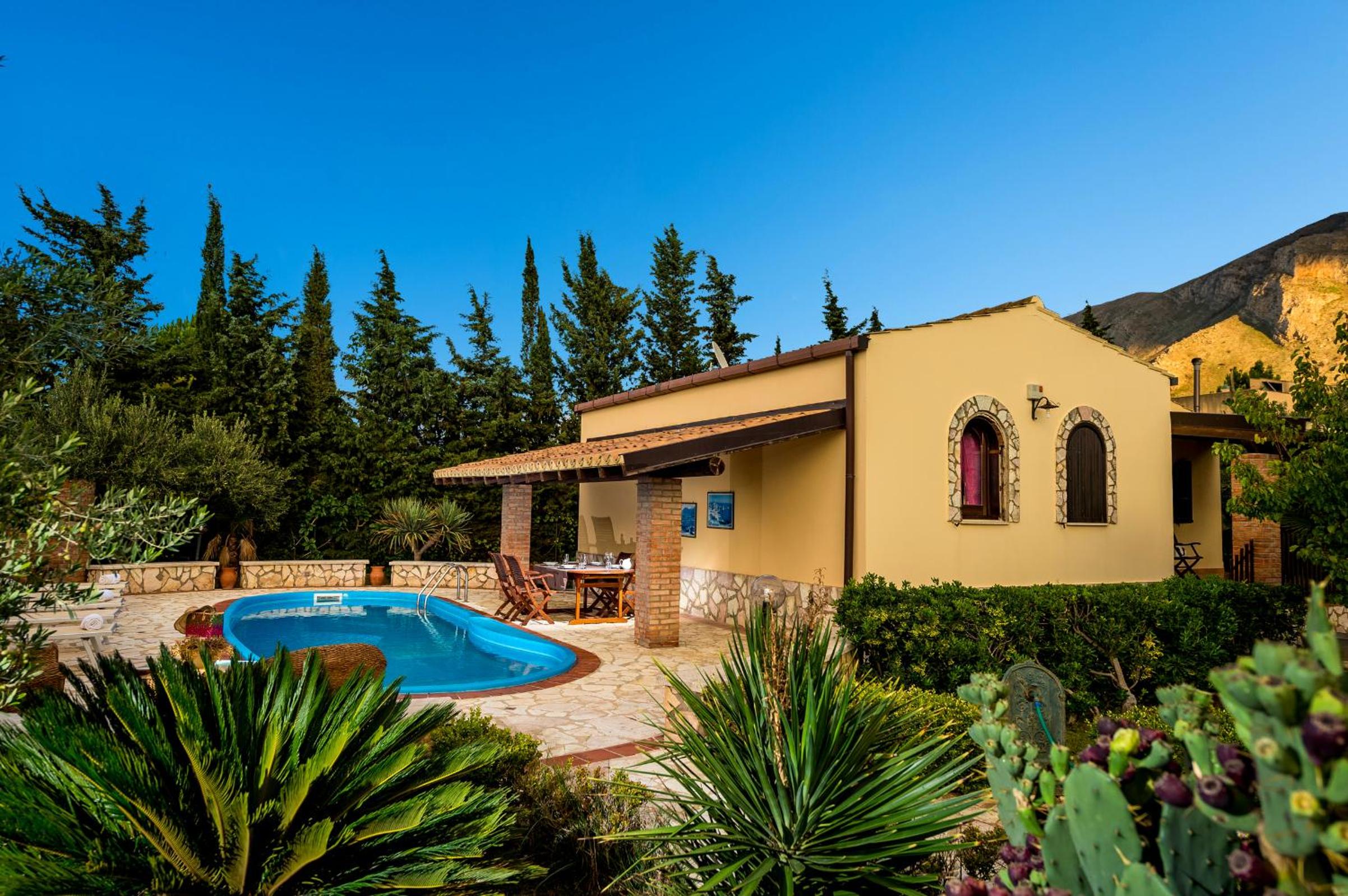 Villa Eden con piscina a Scopello