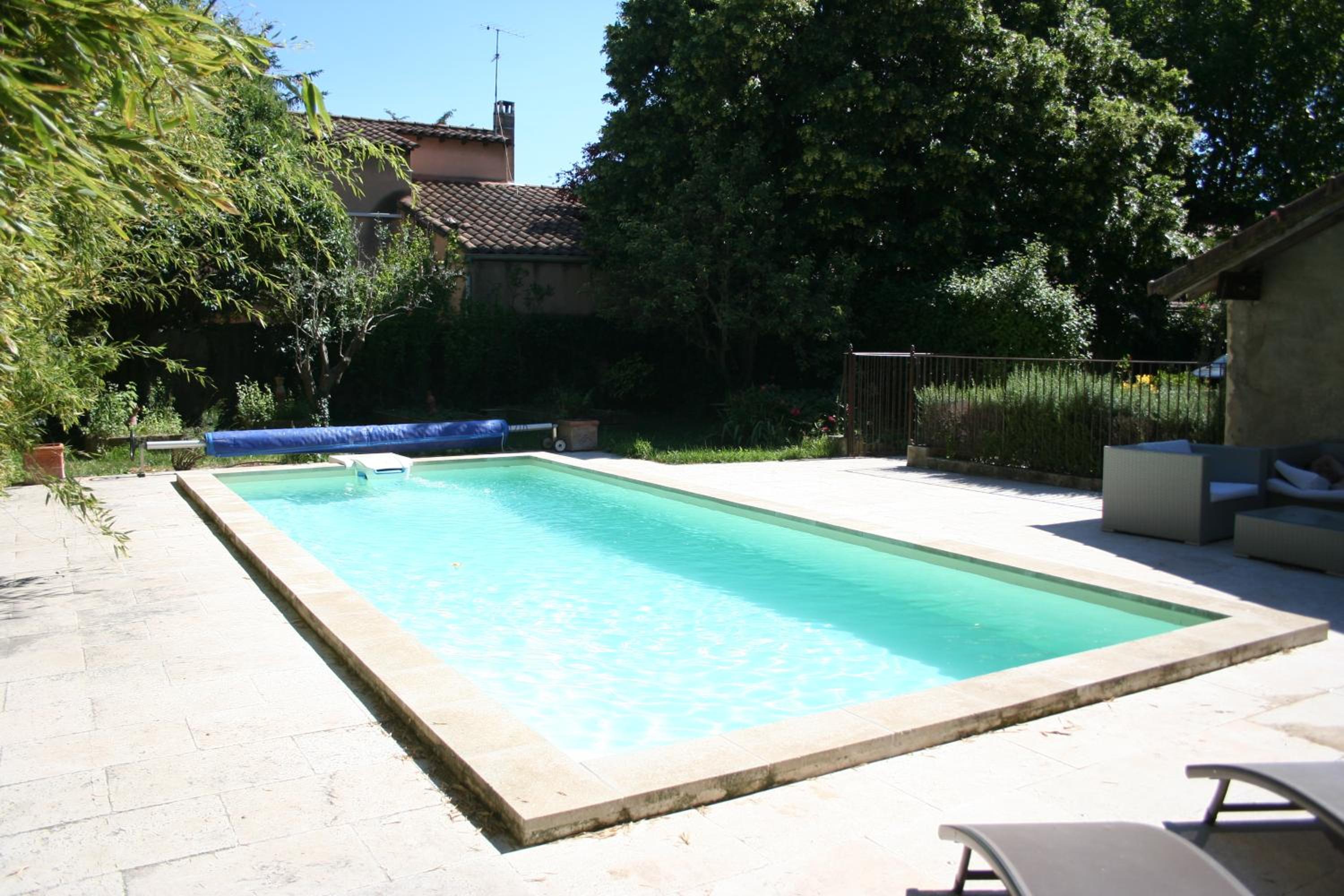 LE PETIT PALAIS Maisonnette view 2