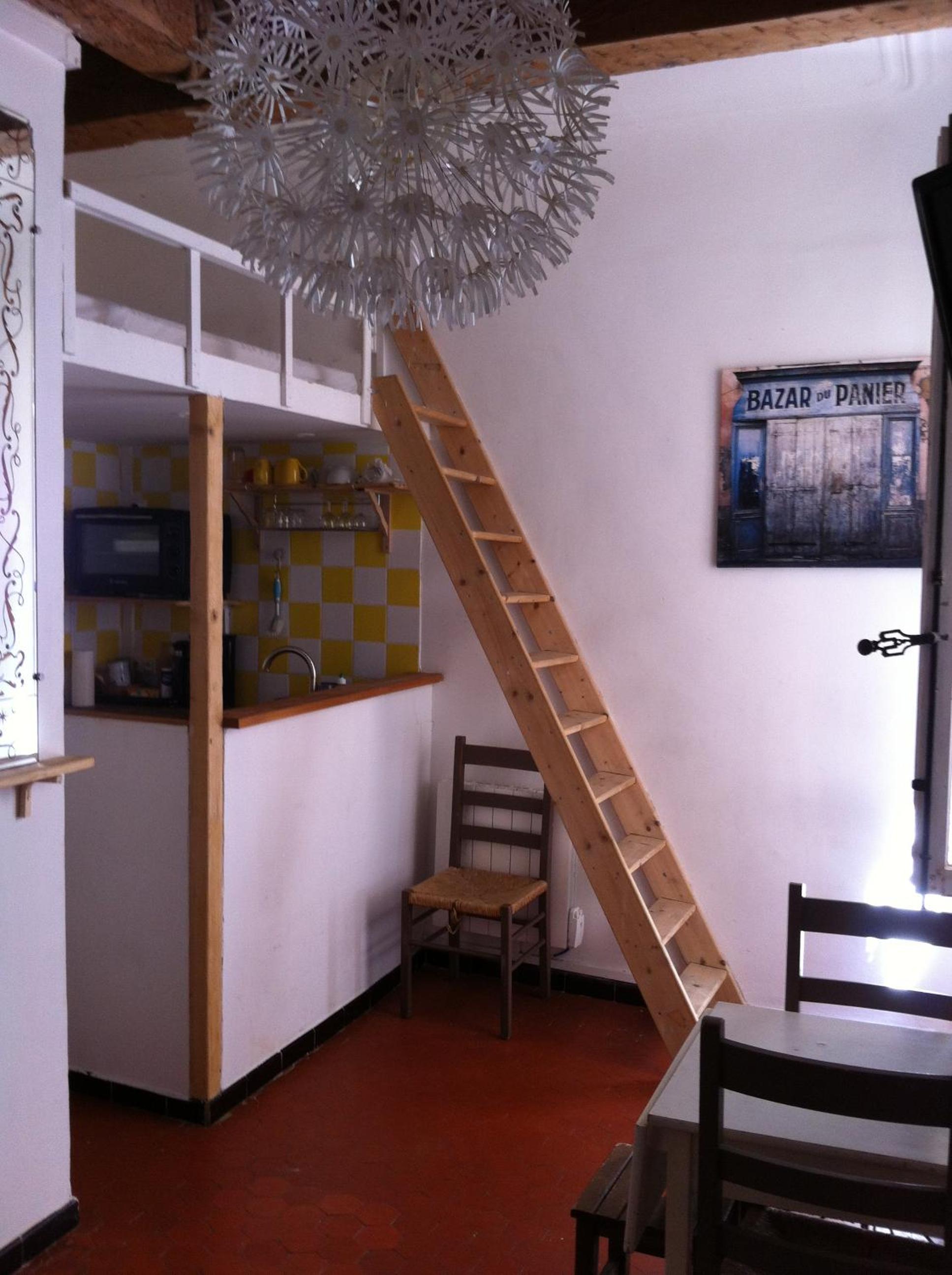 ADORAMAAR- LES STUDIOS