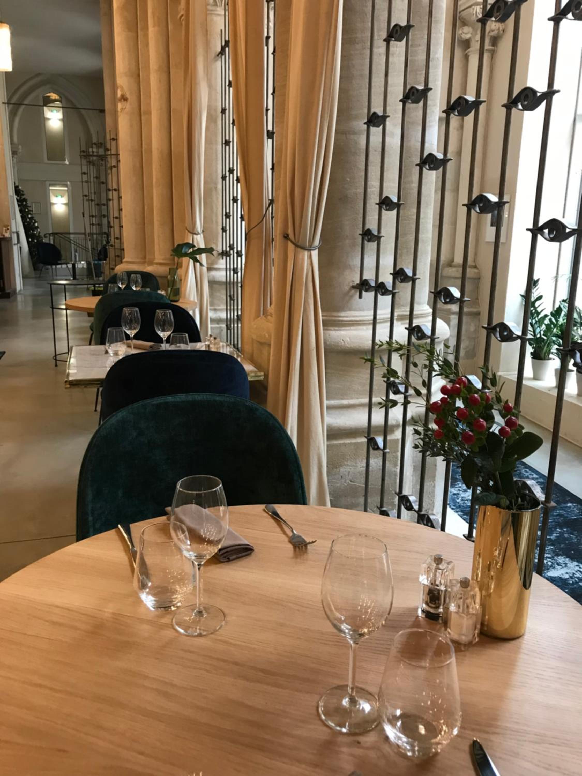 restaurant
