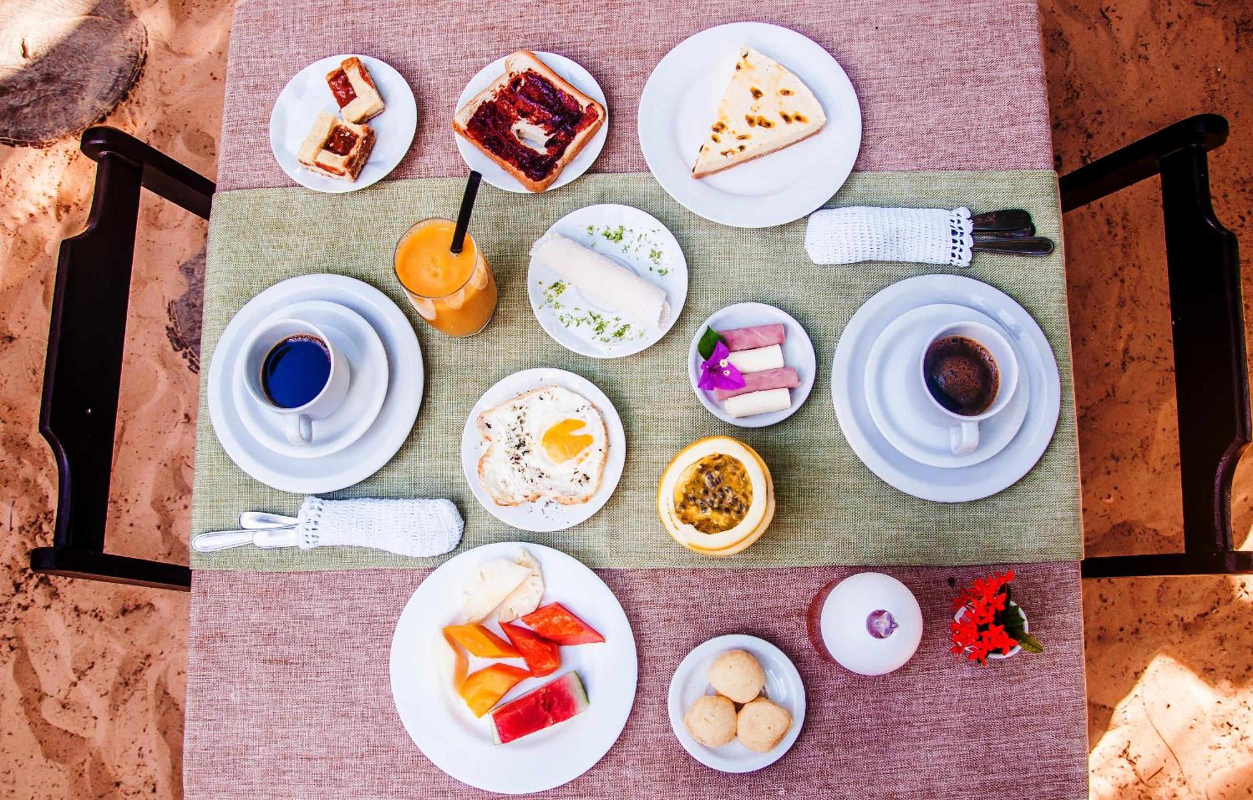 breakfast buffet