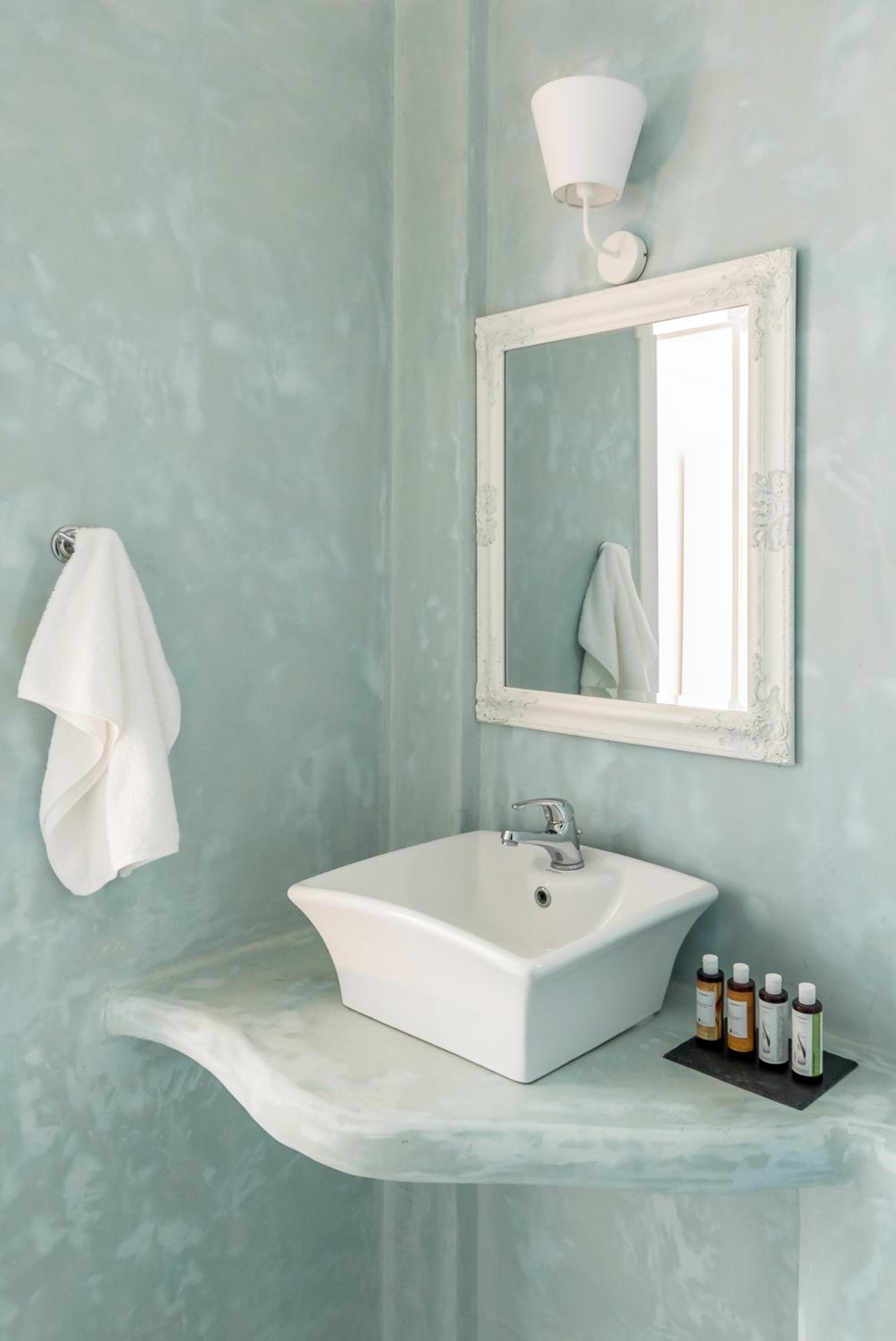 Eneos Kythnos Beach Villas-Elegant and Comfort Villas view 5