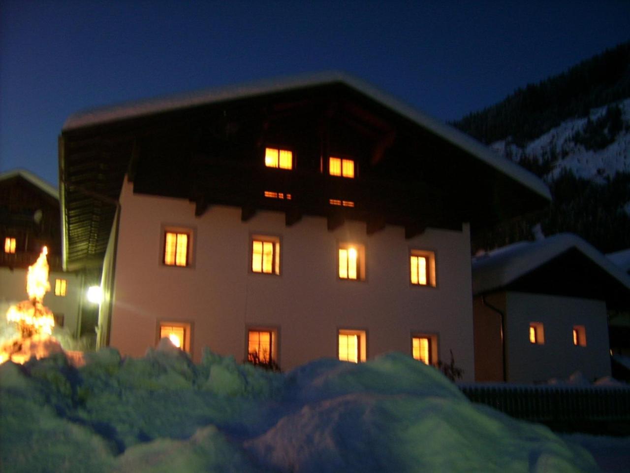 Photo 11
