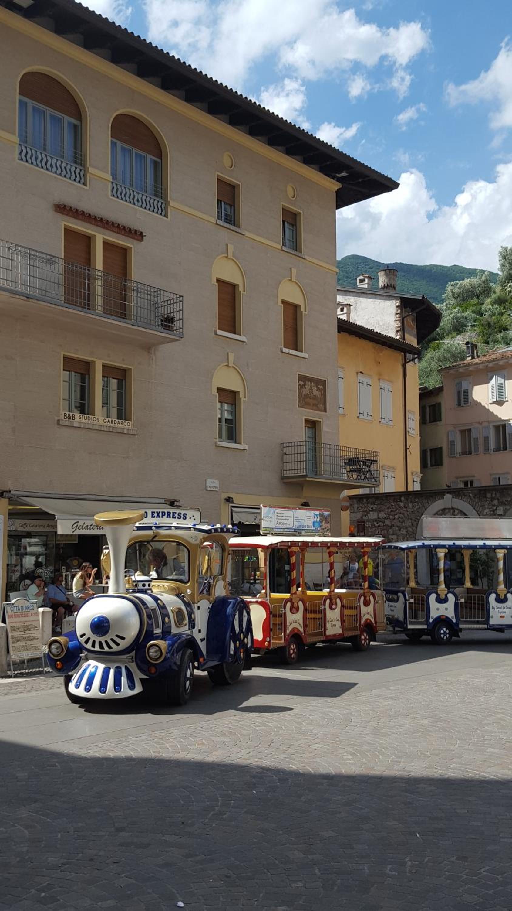 GARDARCO camere , o suite-studios, o appartamento photo 3