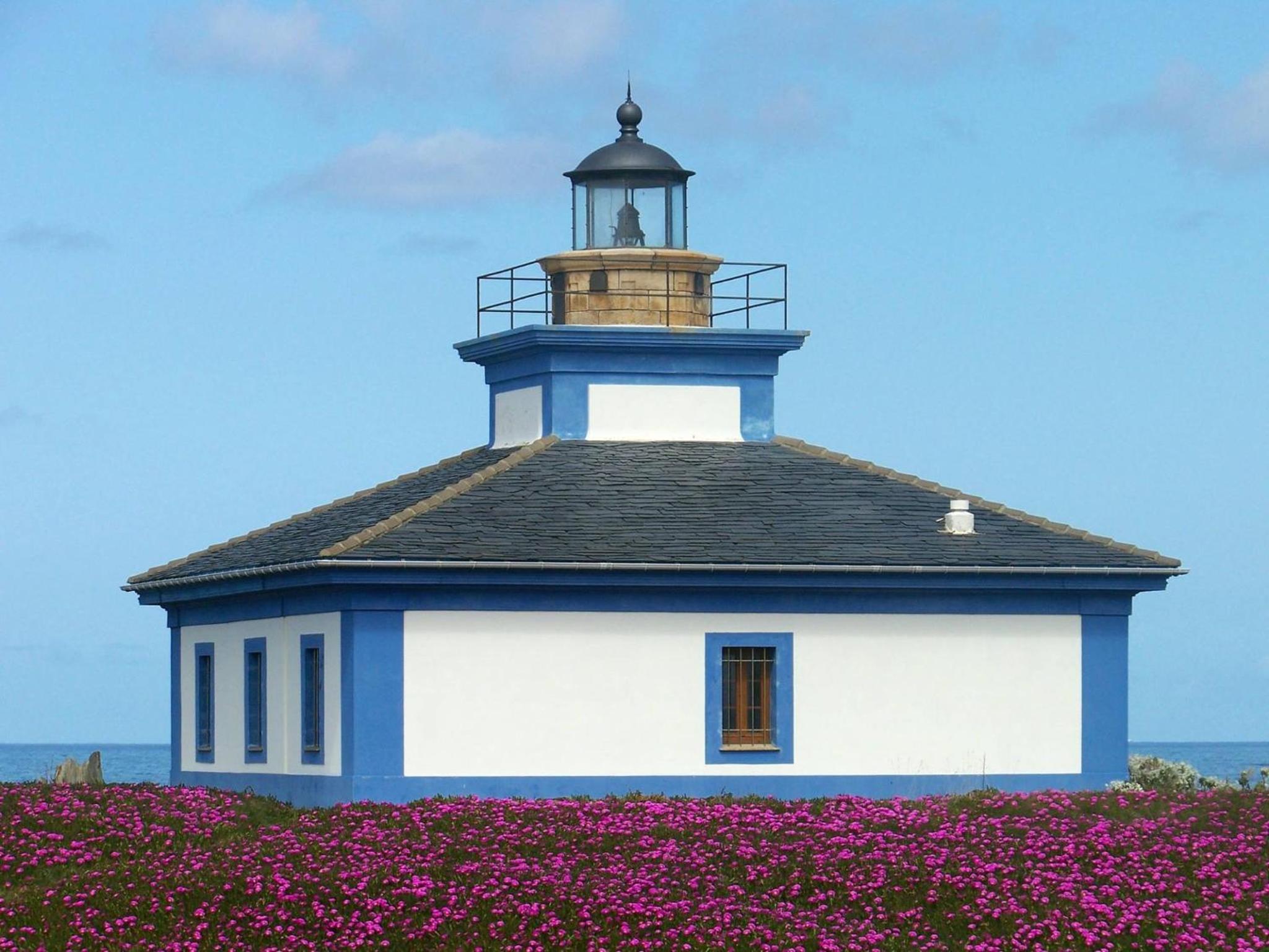 O Faro Apartments