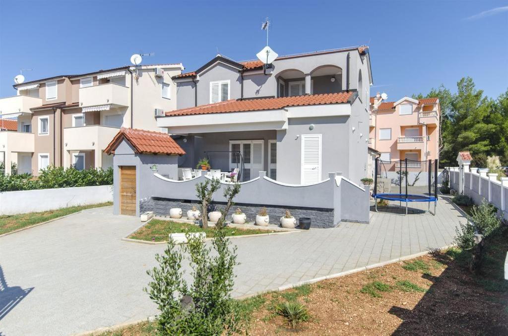 Ljiljana view 4