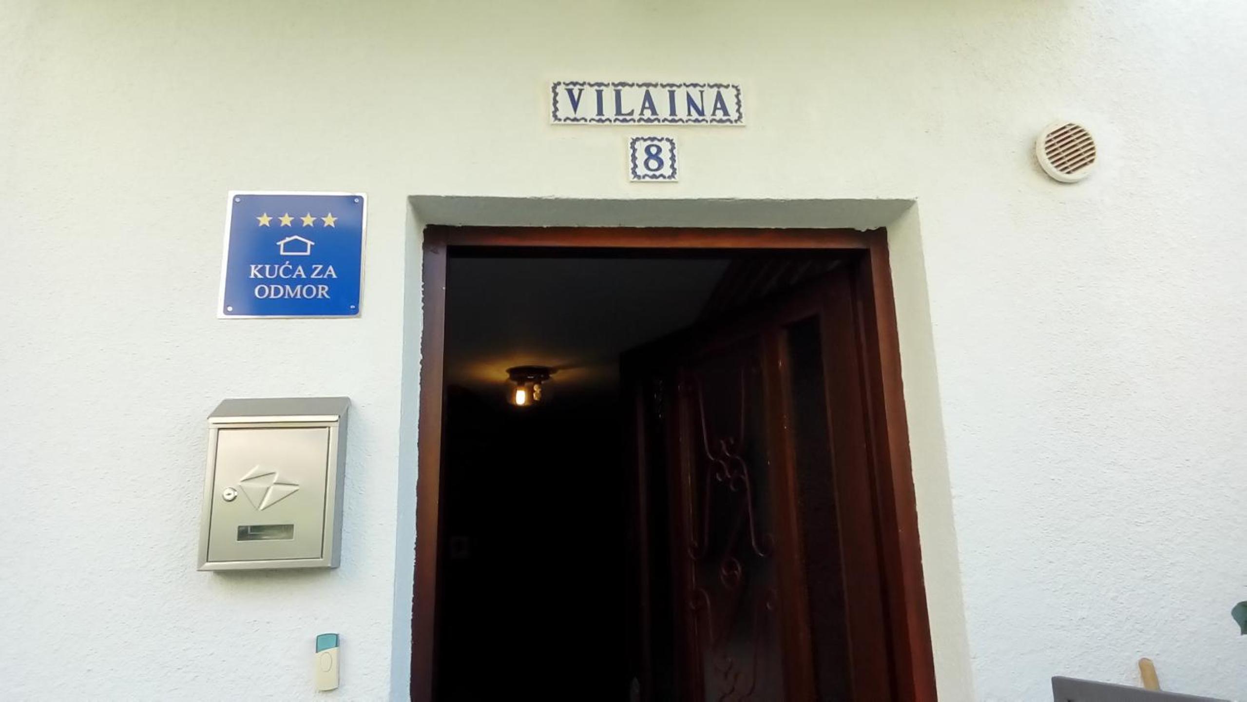 Villaina view 3