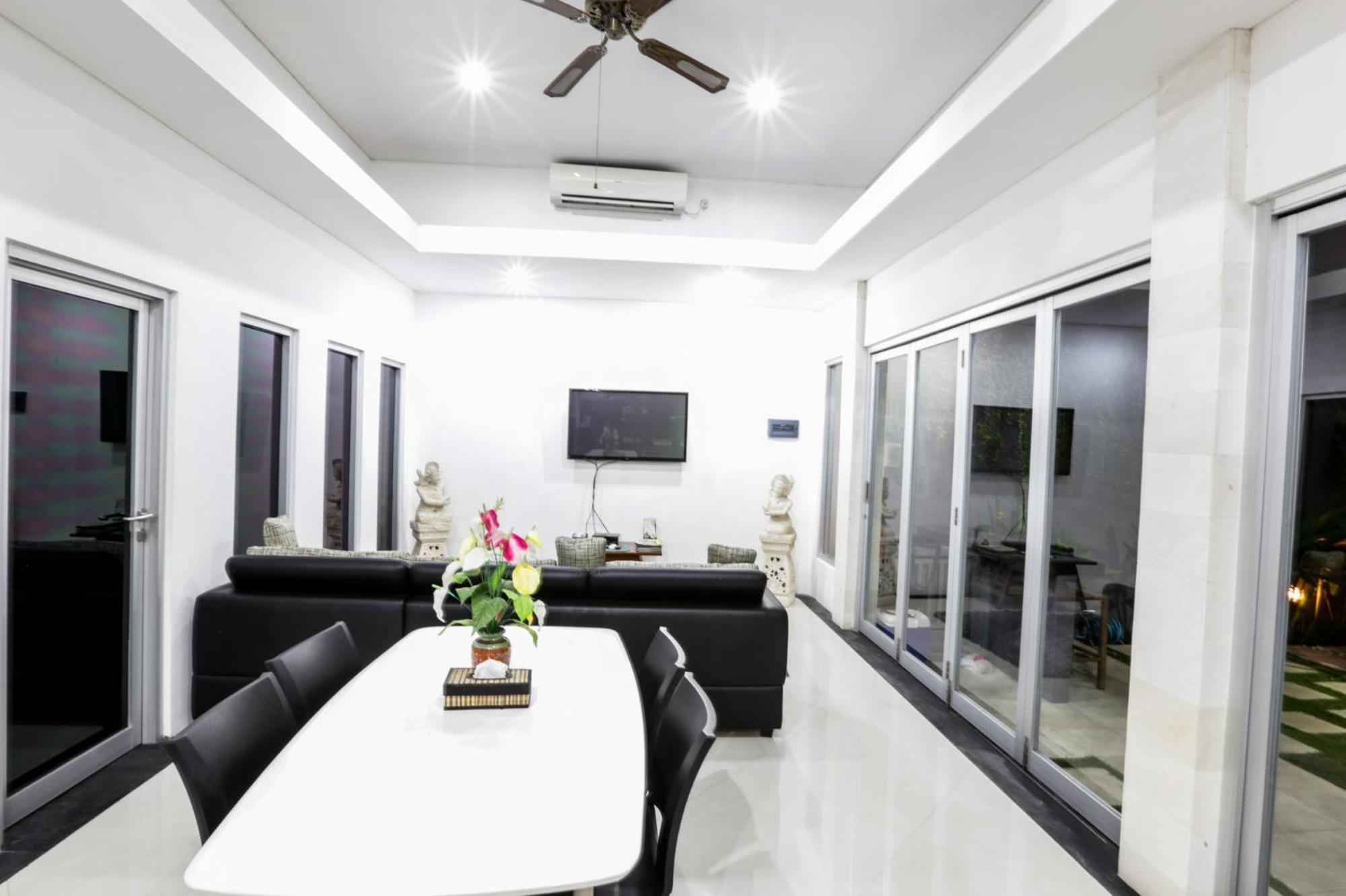 Villa Cinta Kelapa