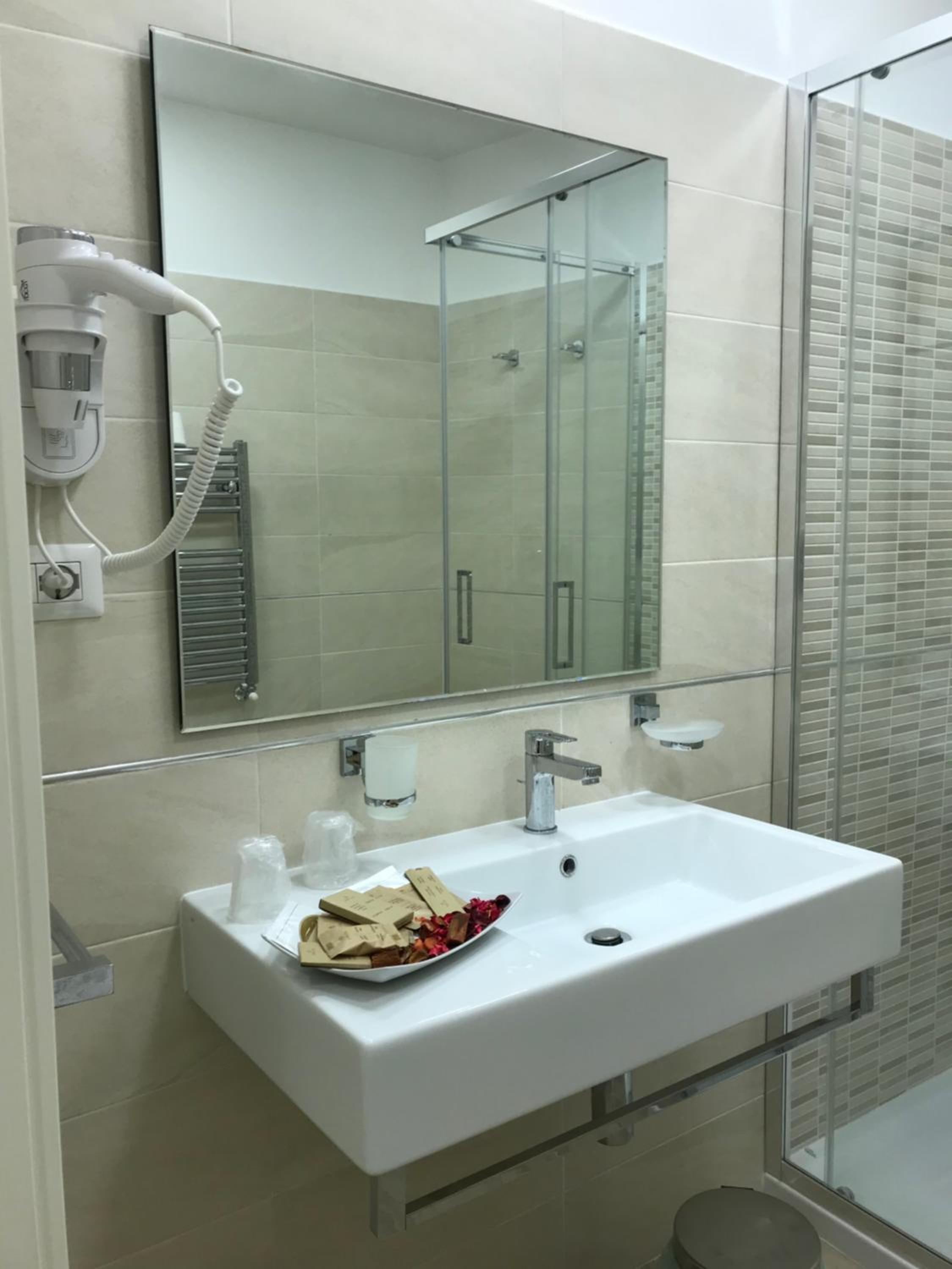 Serventi Longhi Rooms