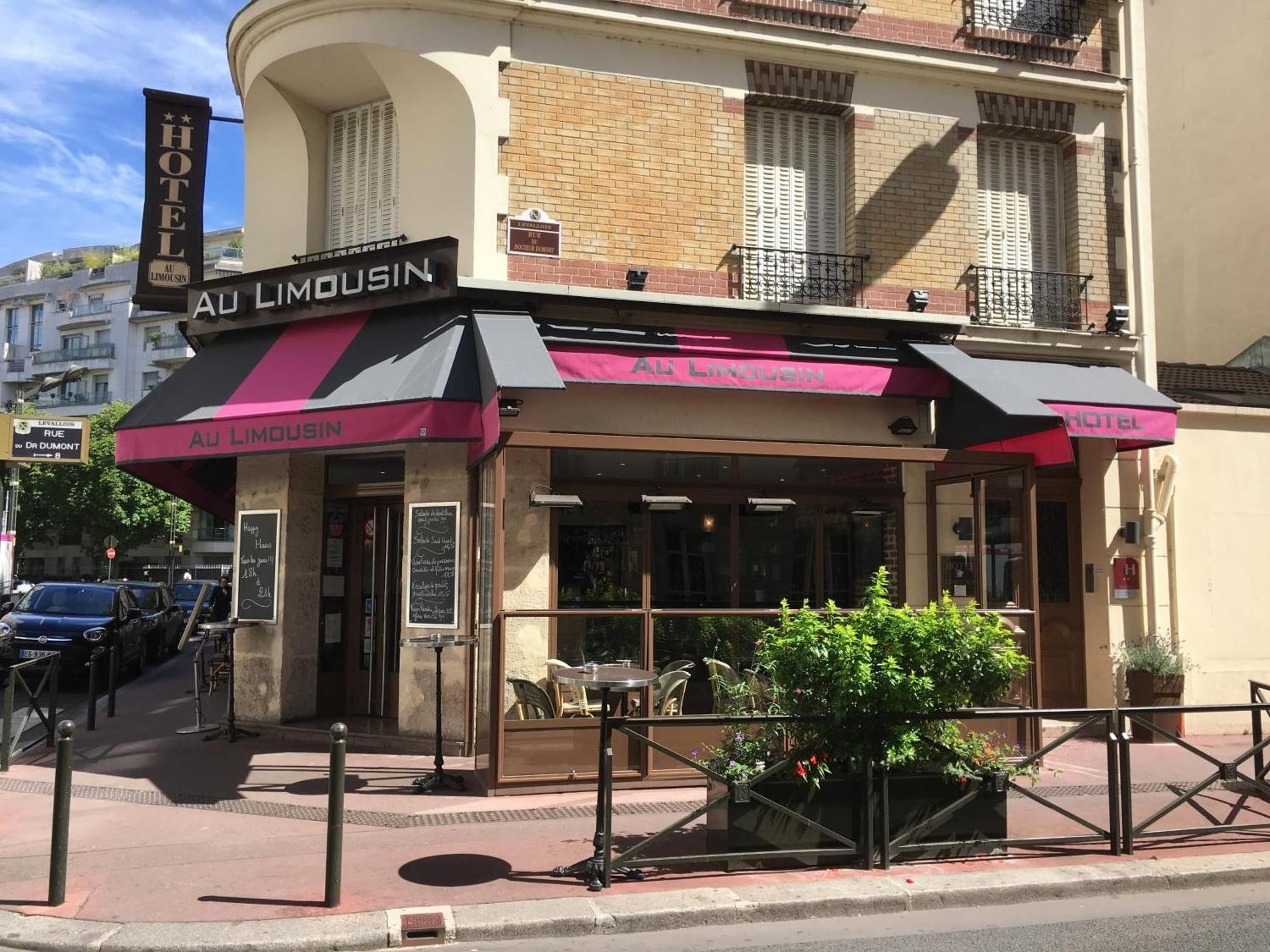 restaurant