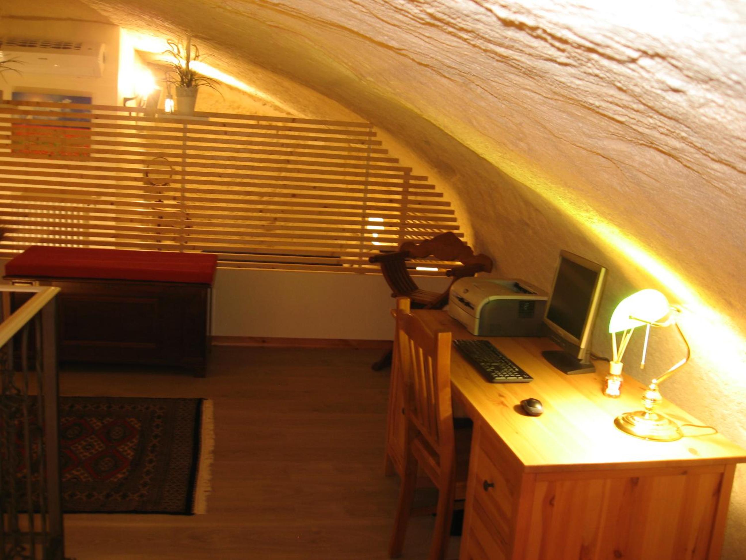 Photo 43