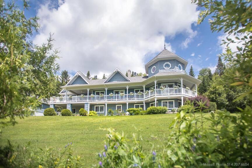 La Maison Bleue du Lac Wallace
